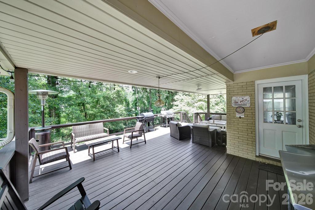 926 Meadow Lakes Road — Rock Hill
