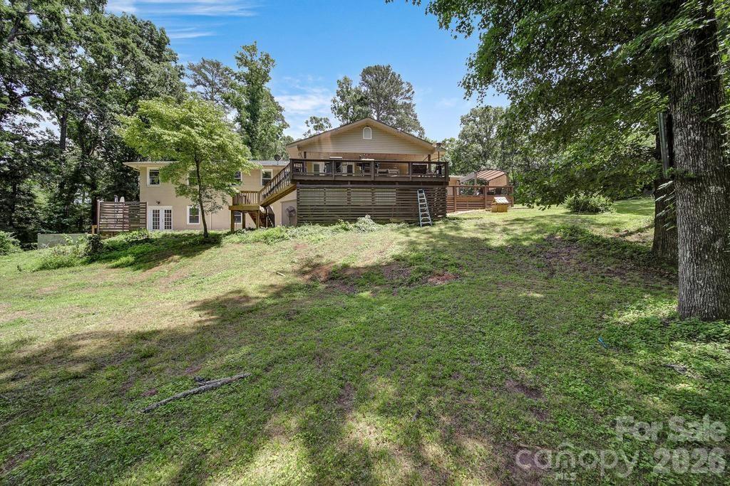 926 Meadow Lakes Road — Rock Hill