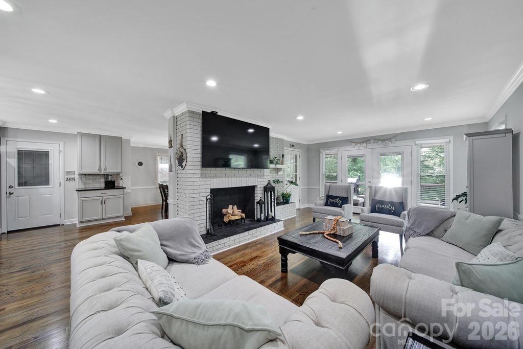 926 Meadow Lakes Road — Rock Hill