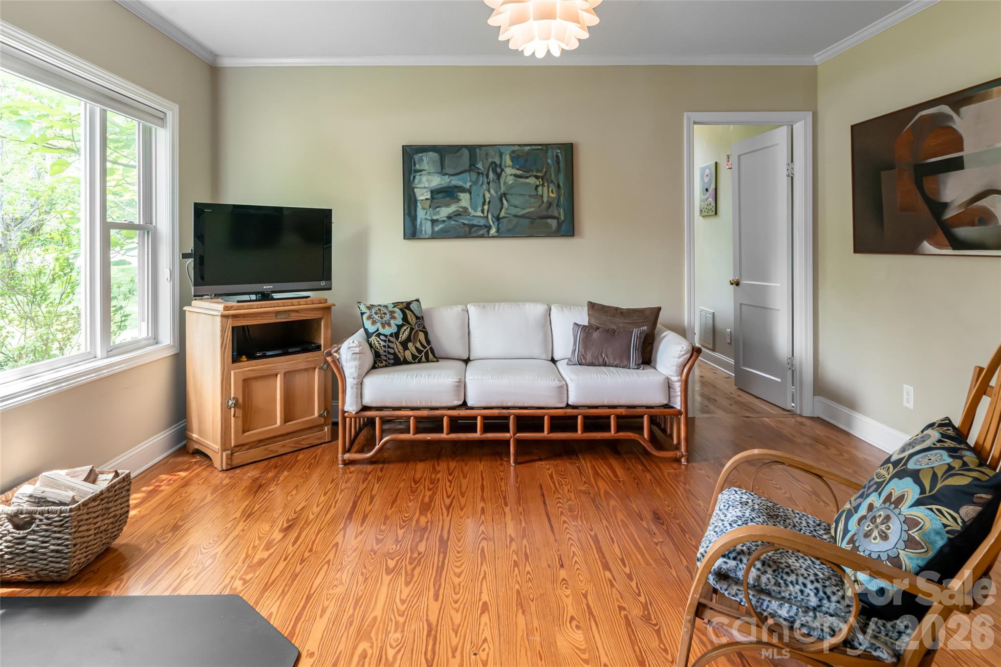75 Cisco Road — Asheville
