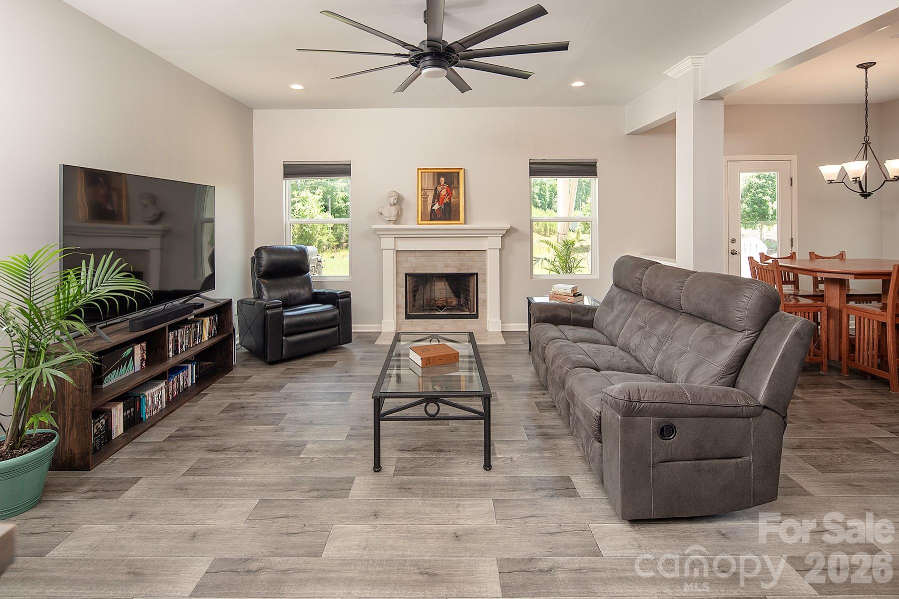 171 Old Harbor Drive — Mount Gilead