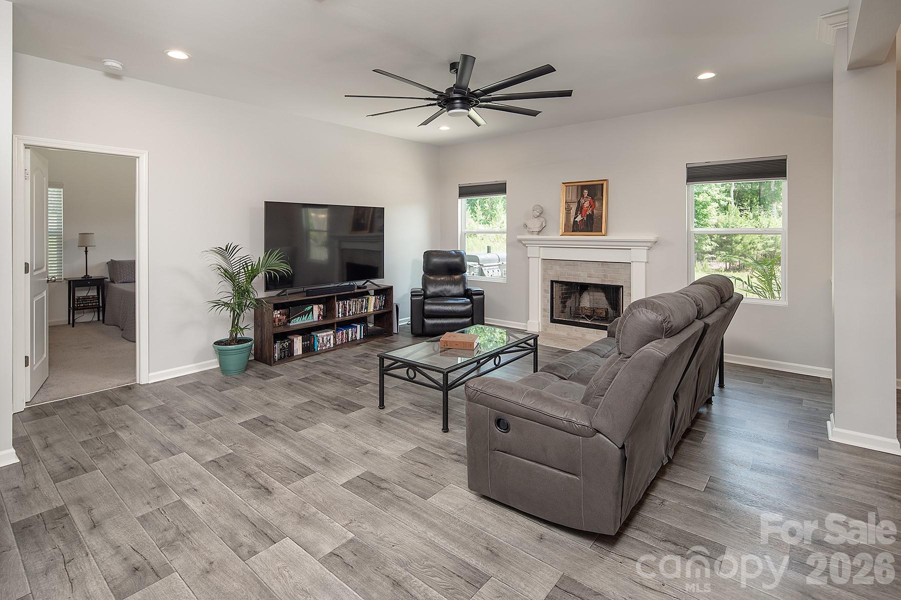 171 Old Harbor Drive — Mount Gilead