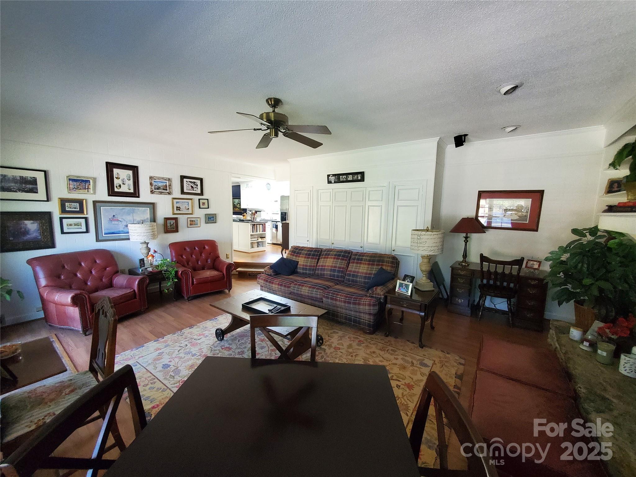 2104 Farmbrook Drive — Statesville