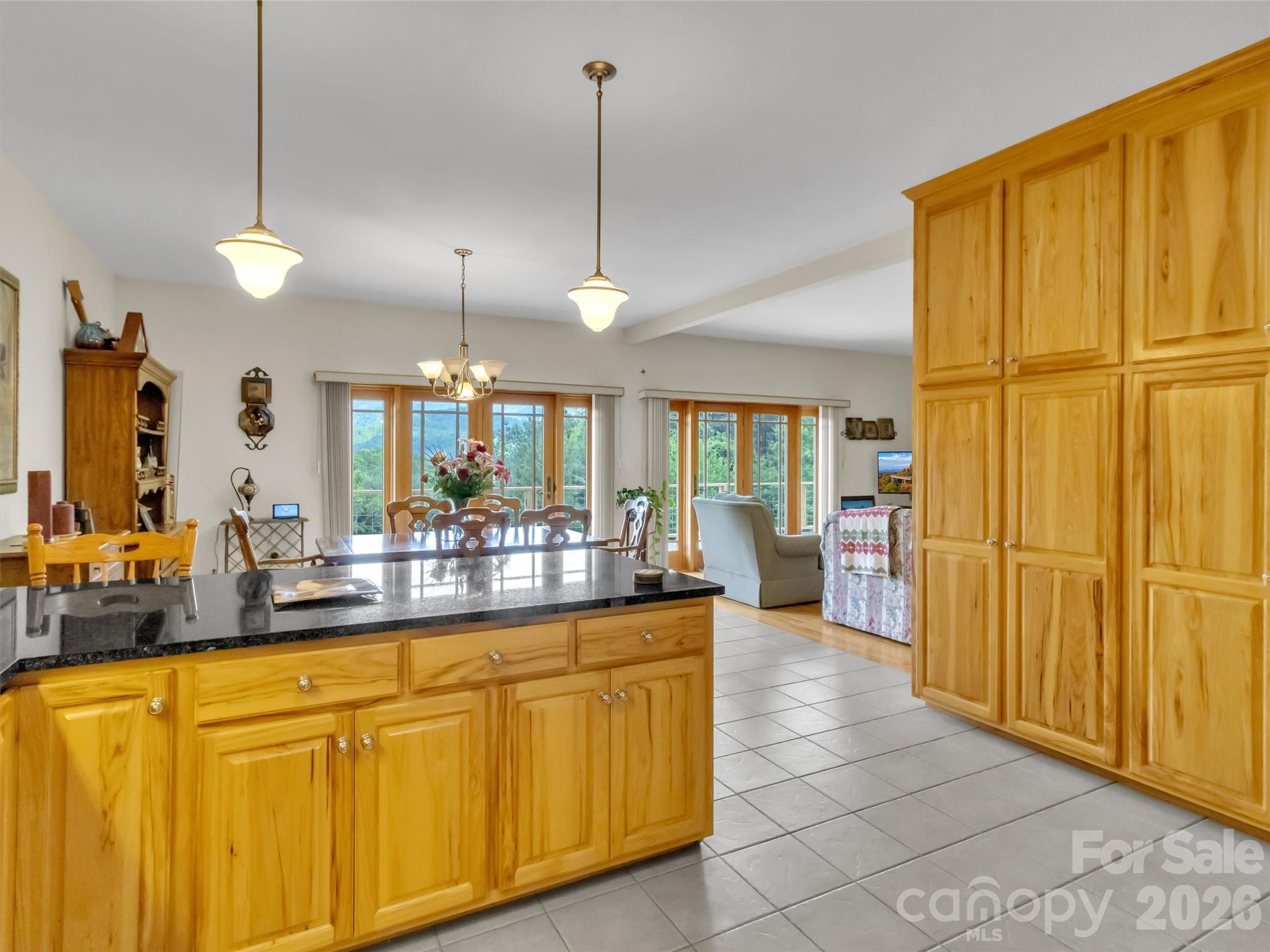 1592 Piney Hill Road — Burnsville