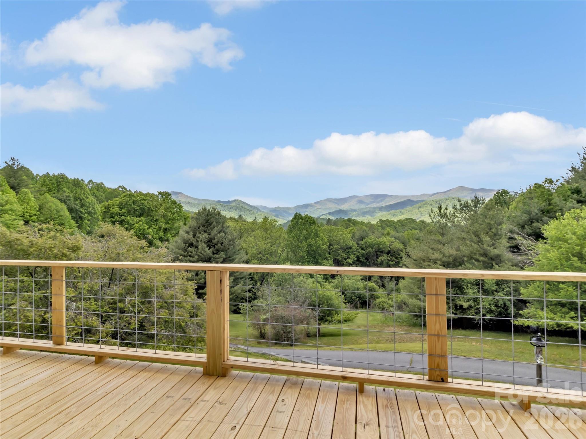 1592 Piney Hill Road — Burnsville