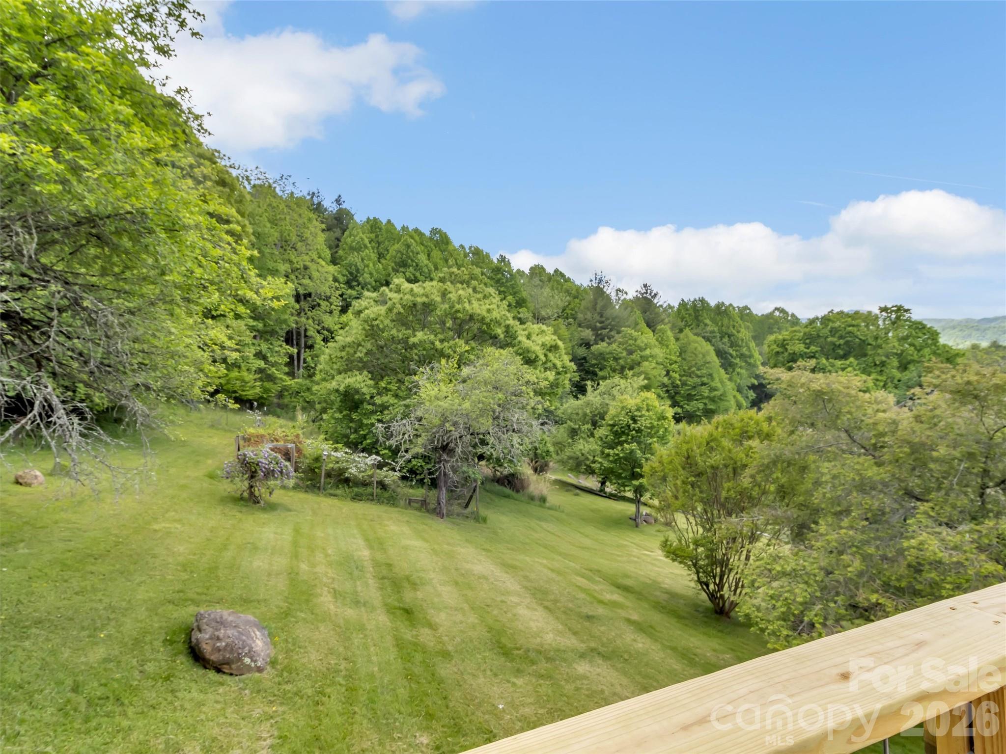 1592 Piney Hill Road — Burnsville