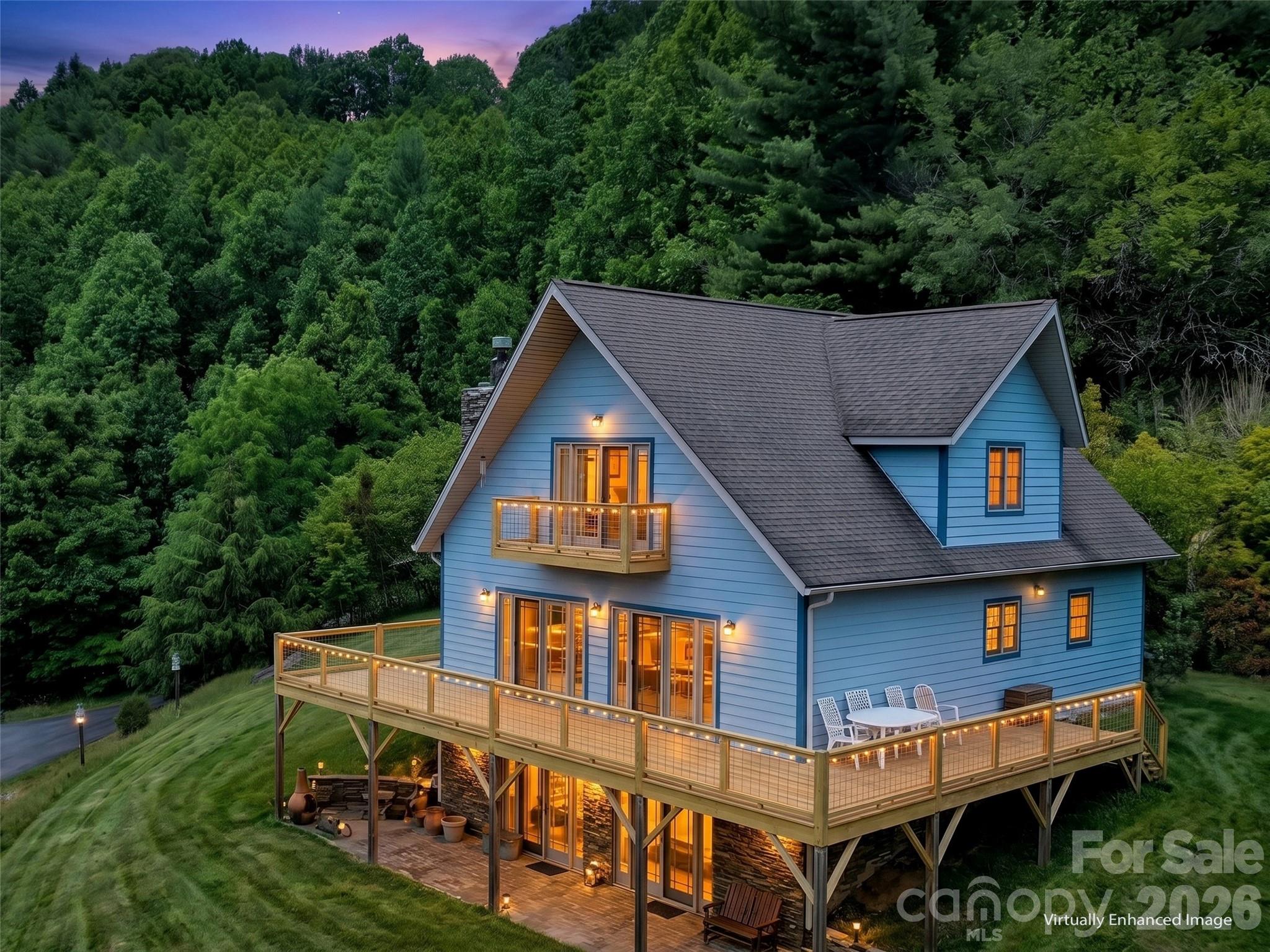 1592 Piney Hill Road — Burnsville