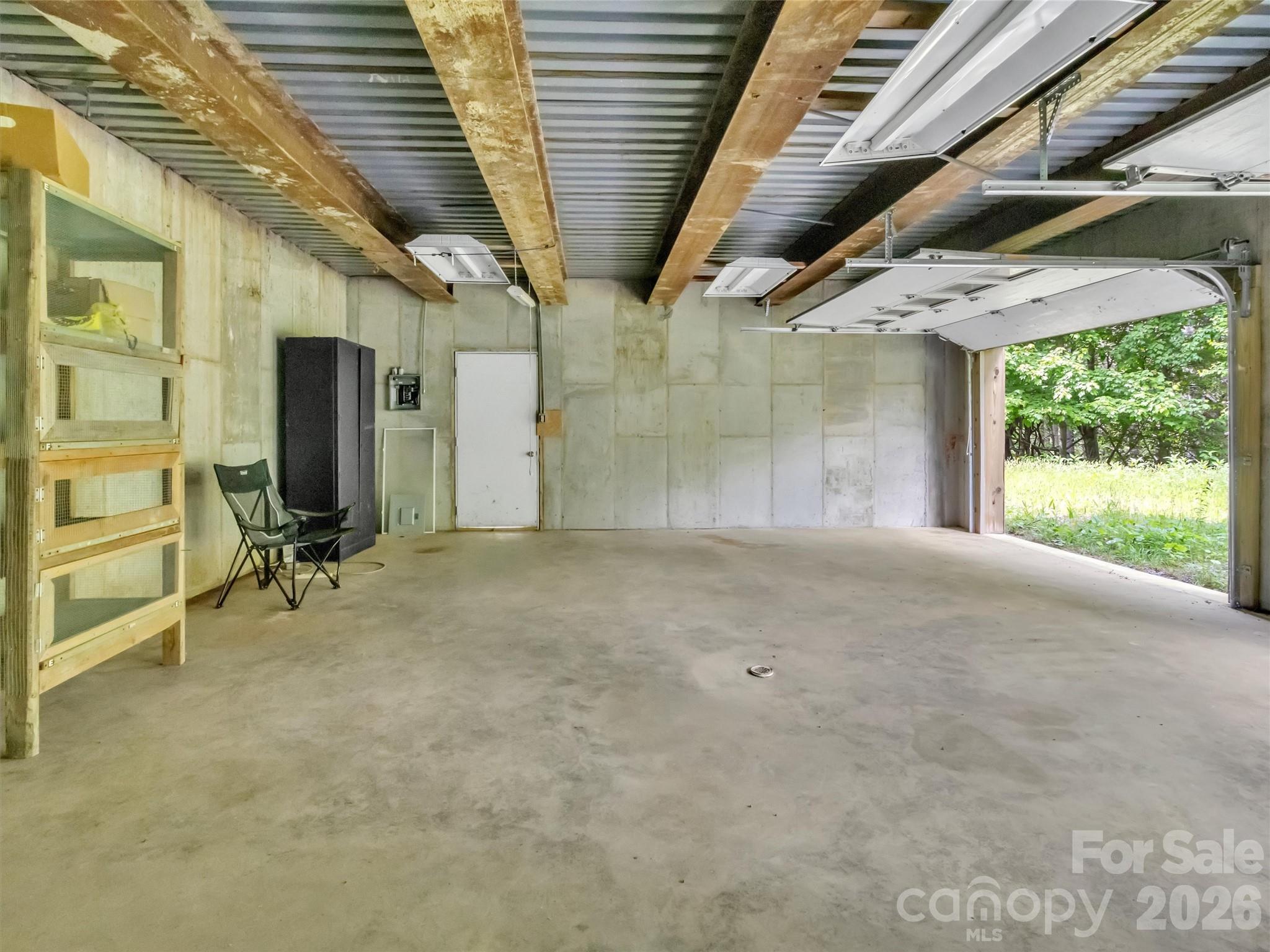 1592 Piney Hill Road — Burnsville