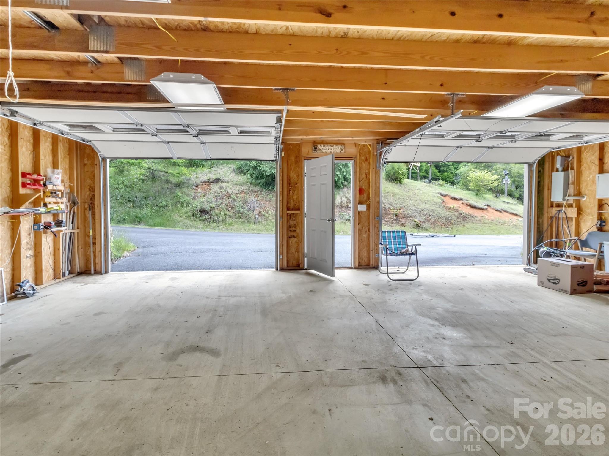 1592 Piney Hill Road — Burnsville