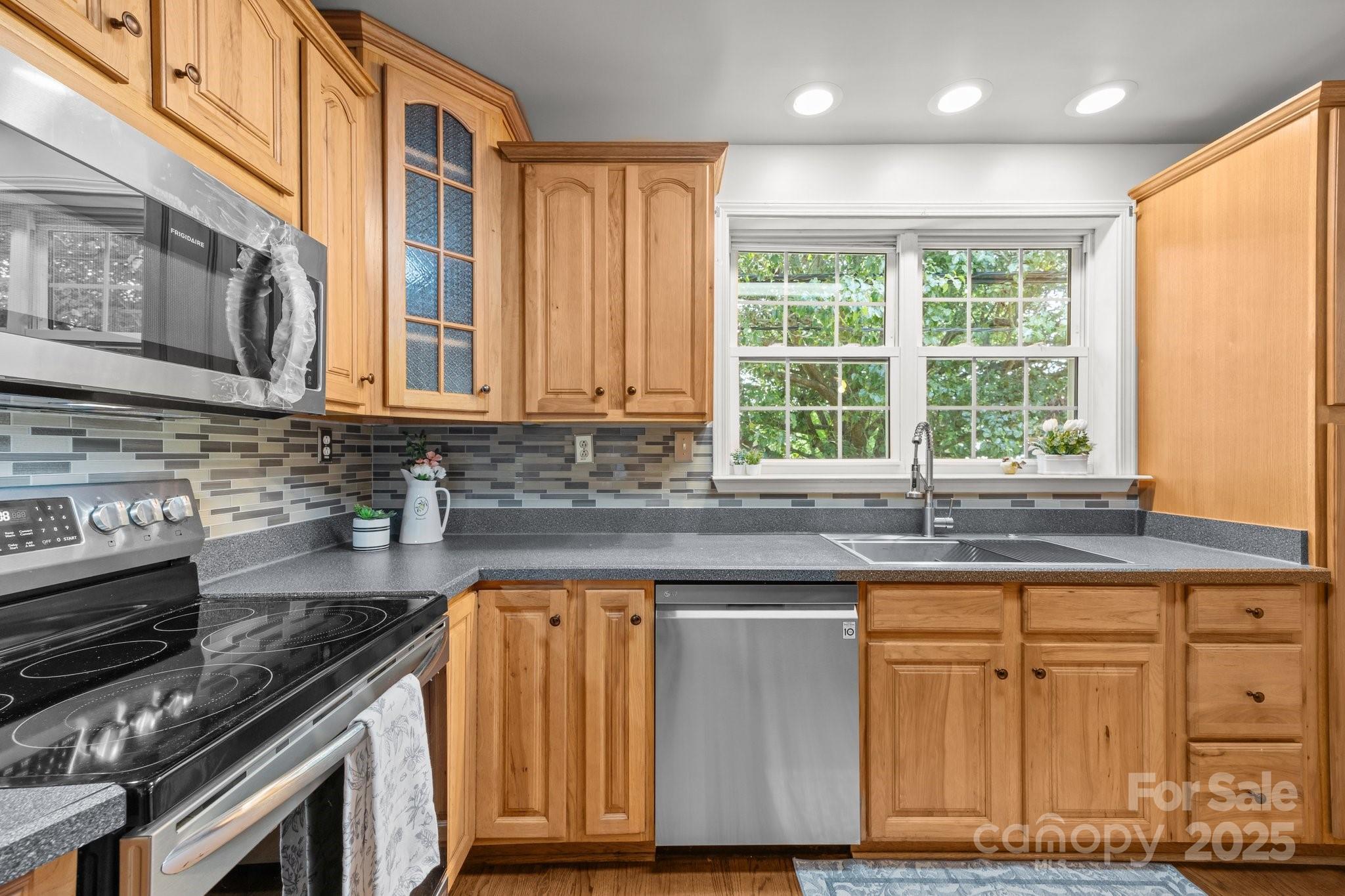 2 Enka Orchard Street — Candler