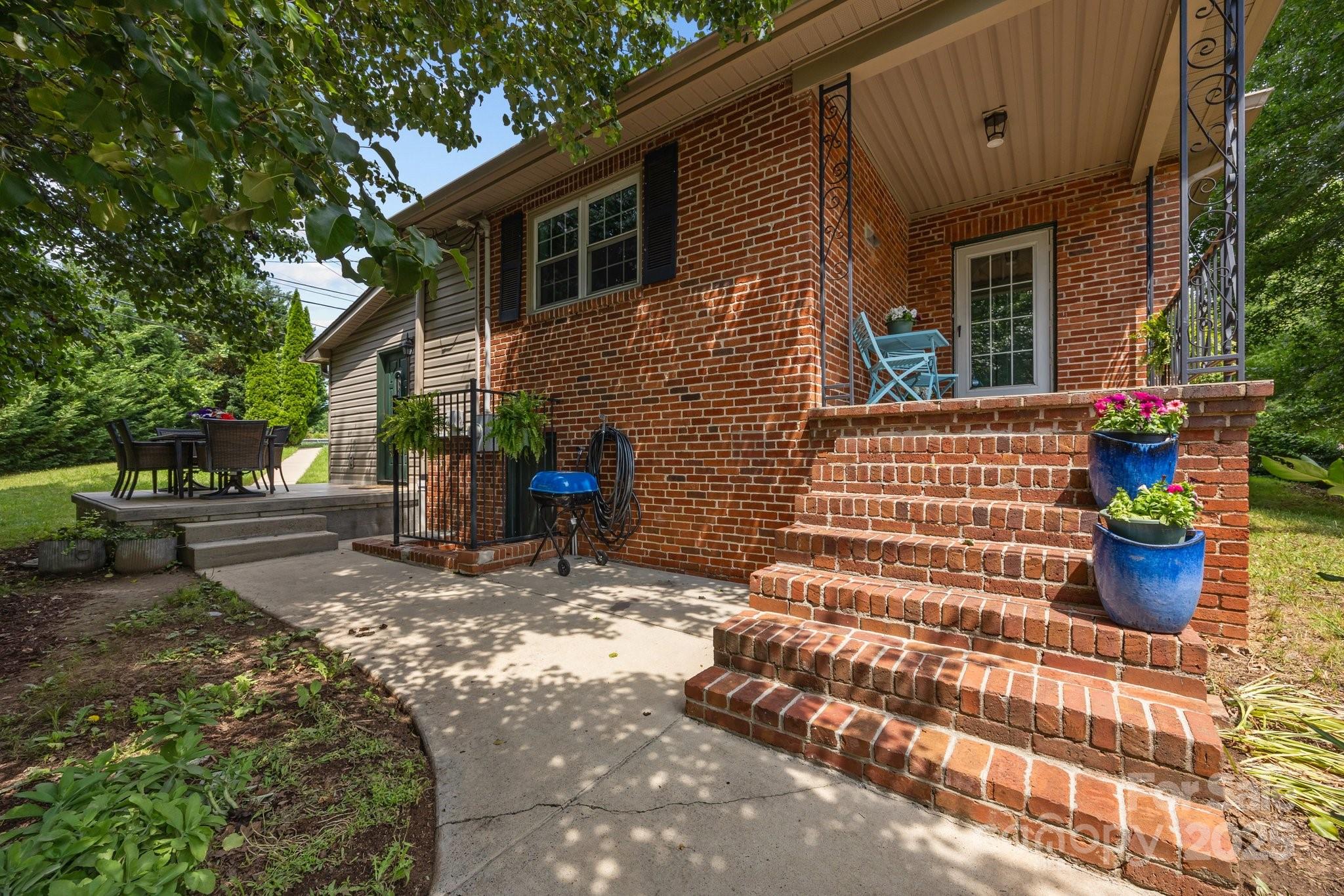 2 Enka Orchard Street — Candler