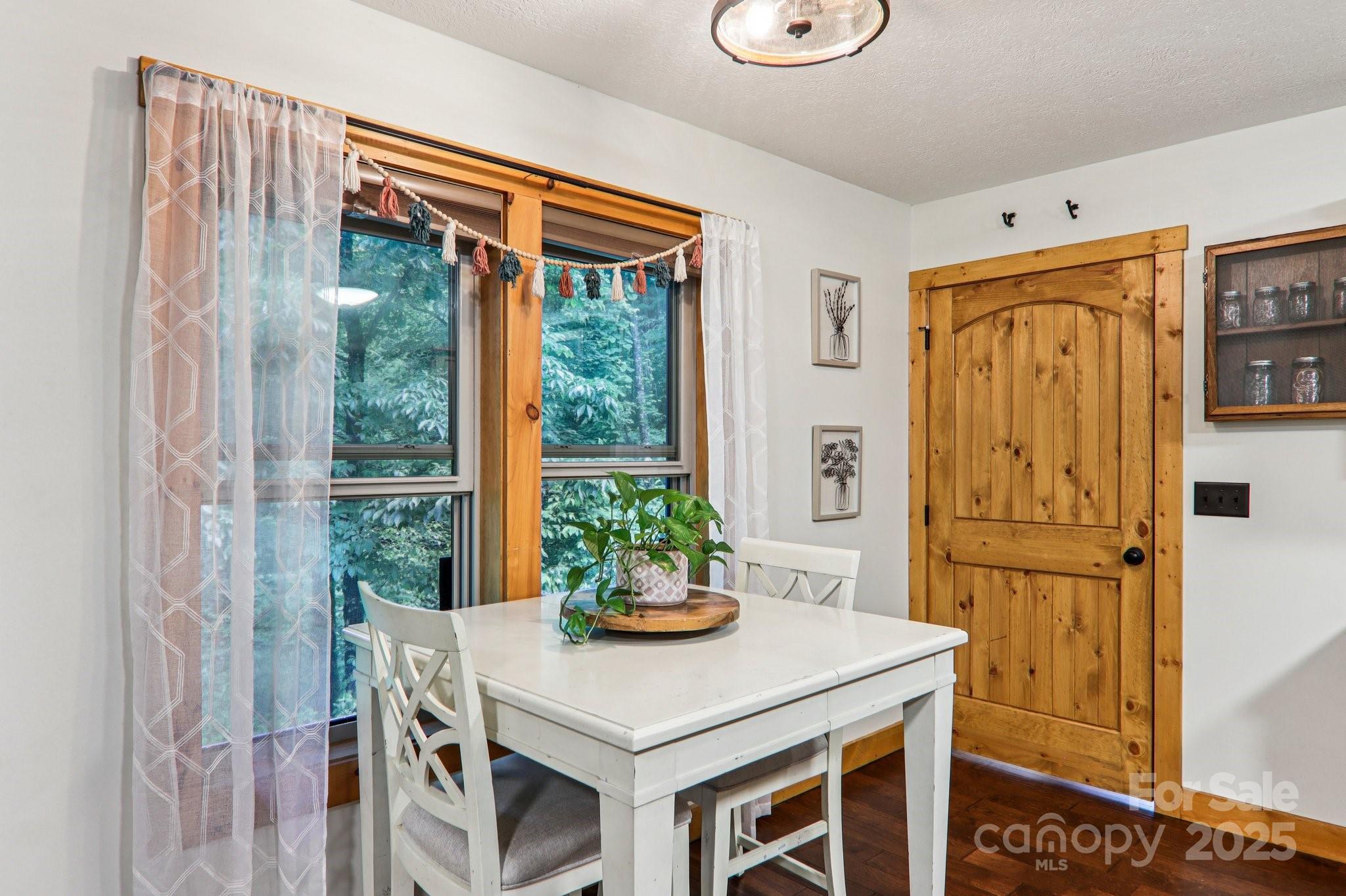 2171 Black Rock Road — Cherokee