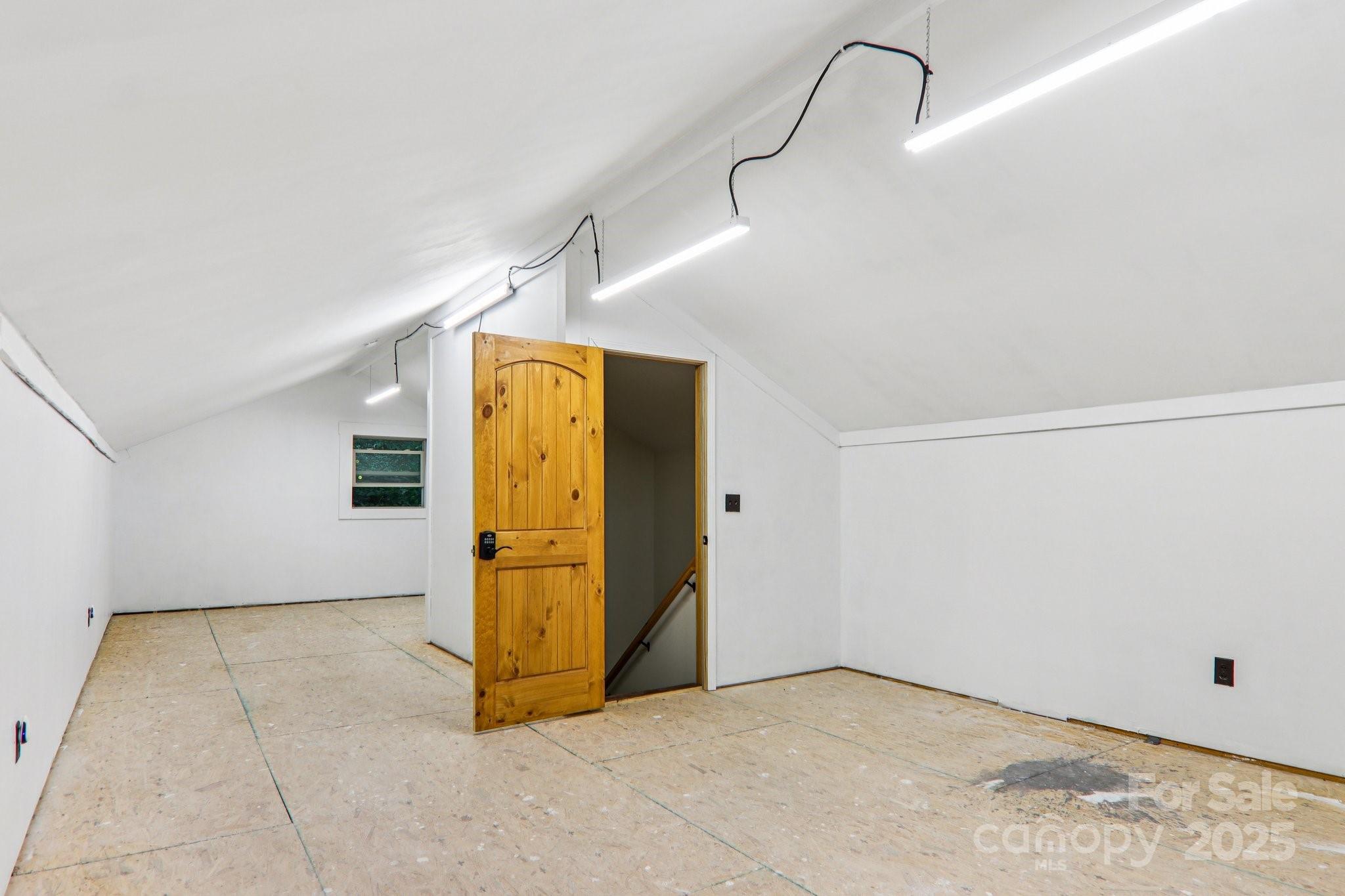 2171 Black Rock Road — Cherokee