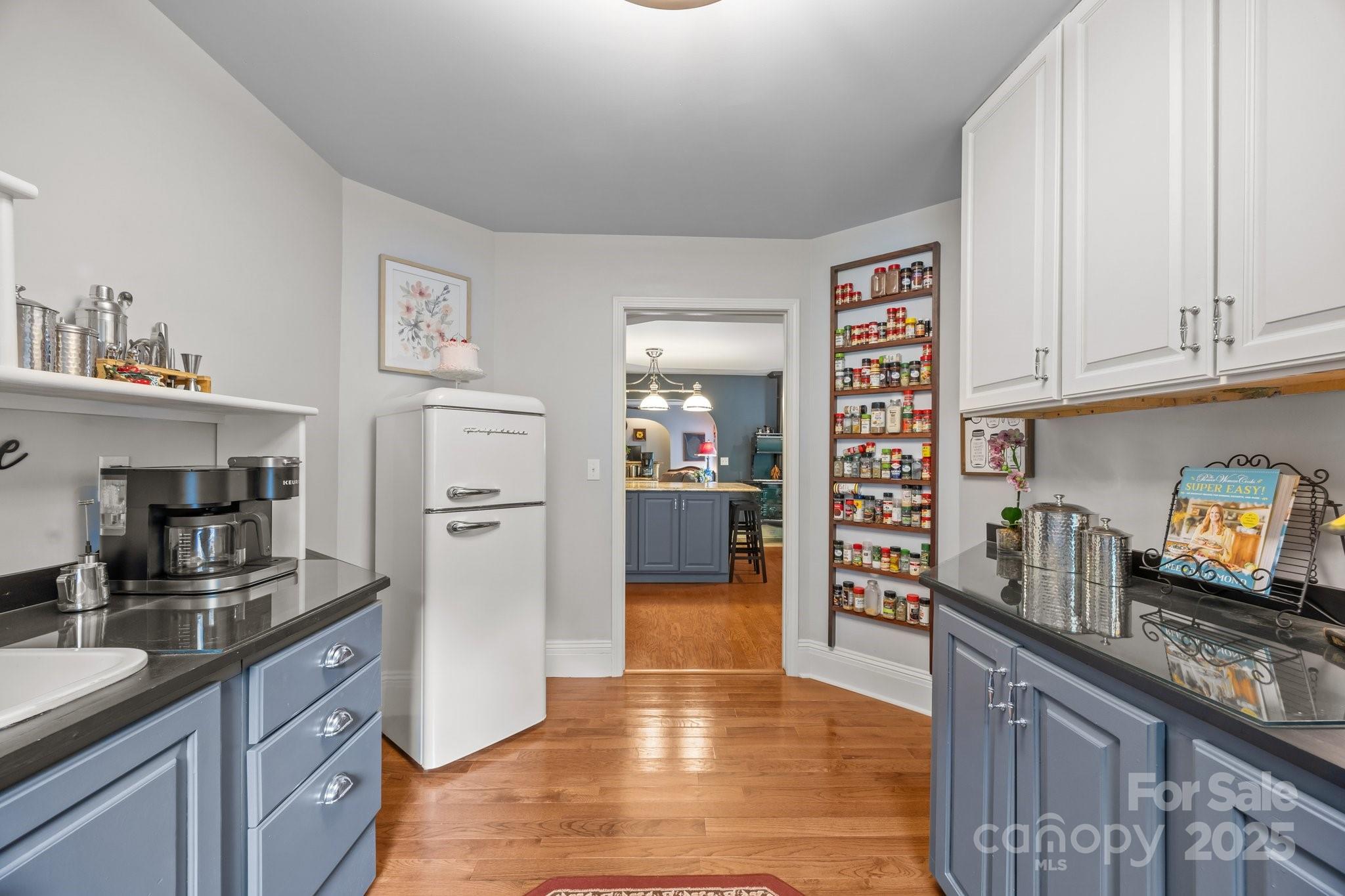235 Kinder Lane — Canton