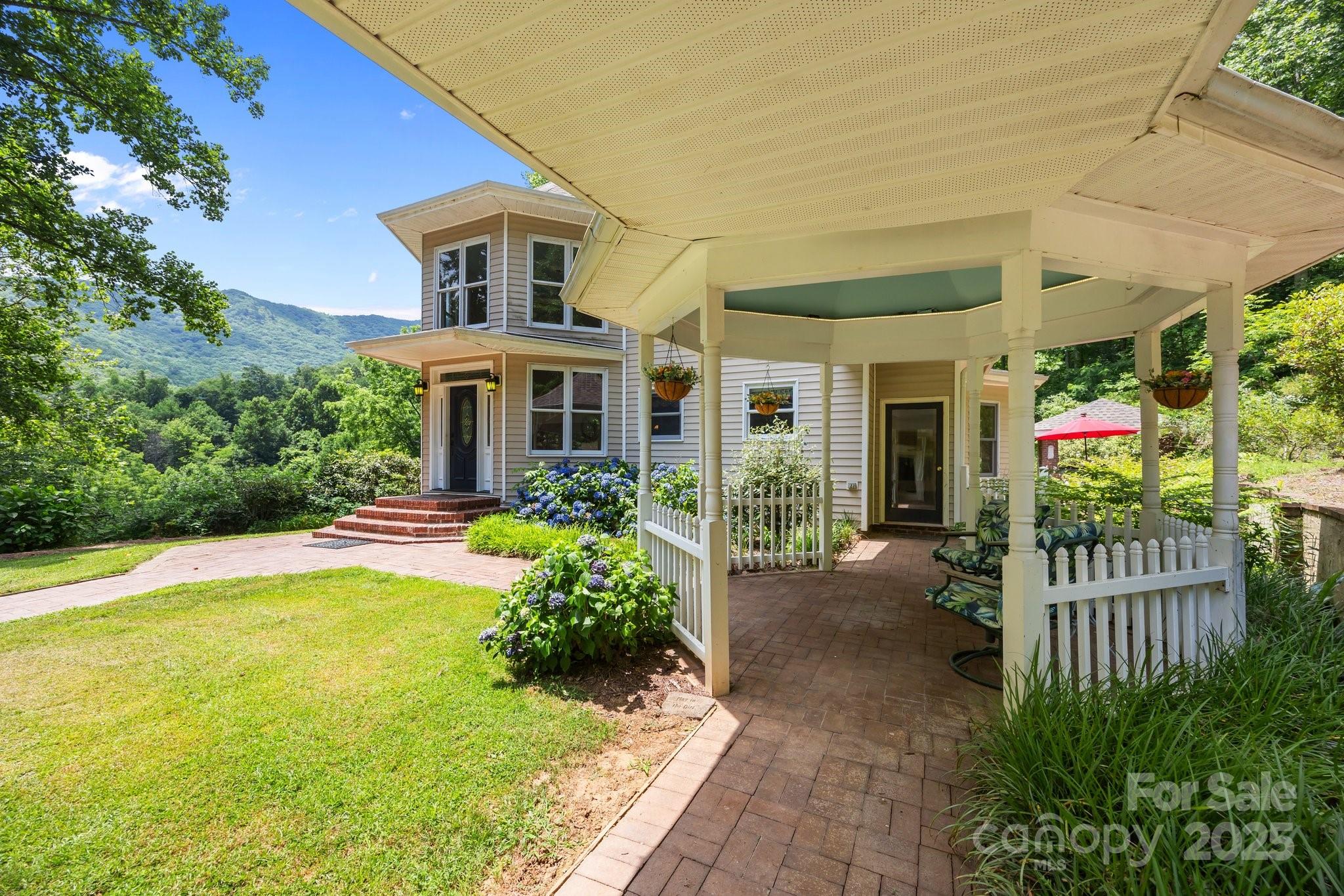 235 Kinder Lane — Canton