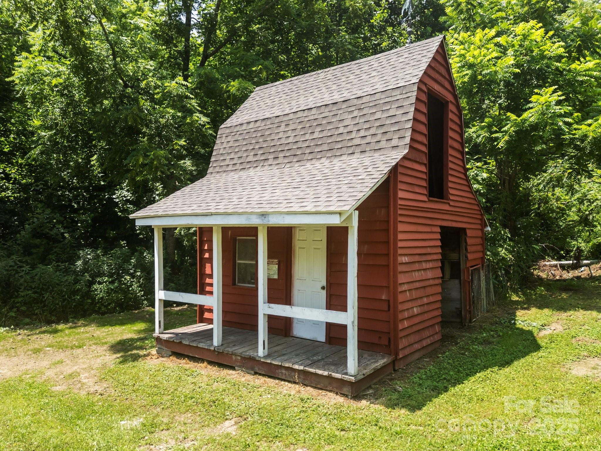 235 Kinder Lane — Canton