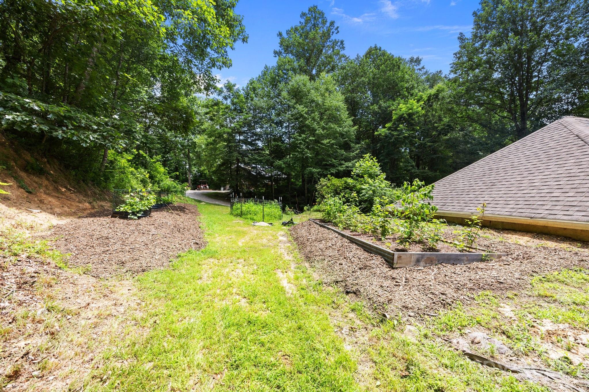 235 Kinder Lane — Canton