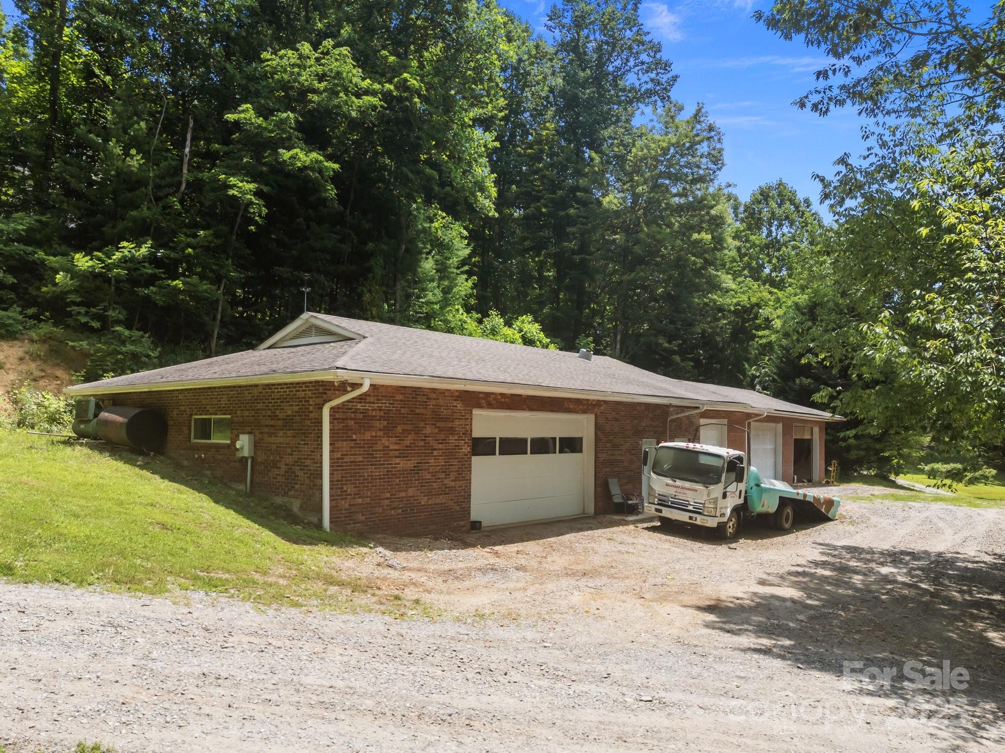 235 Kinder Lane — Canton