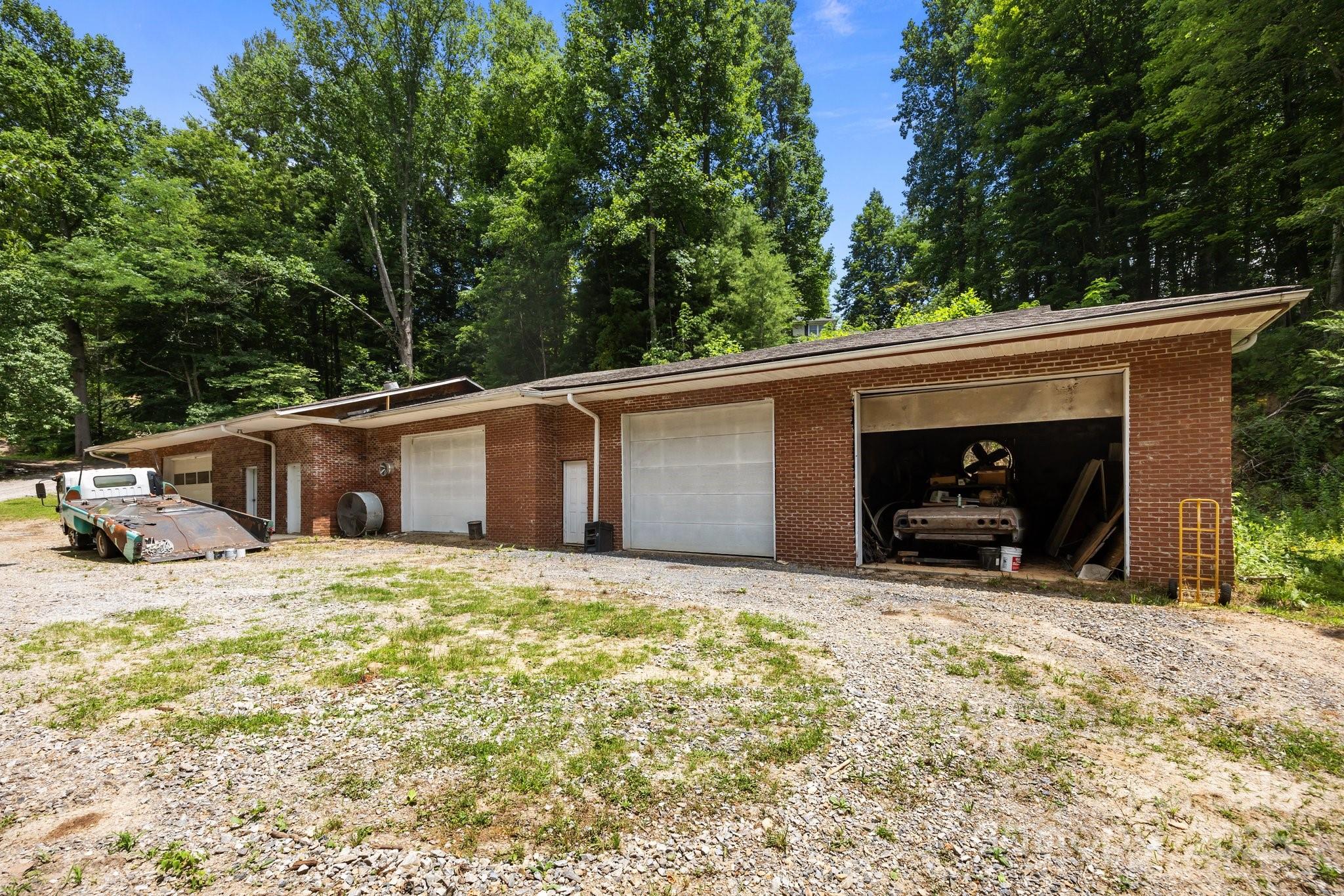 235 Kinder Lane — Canton
