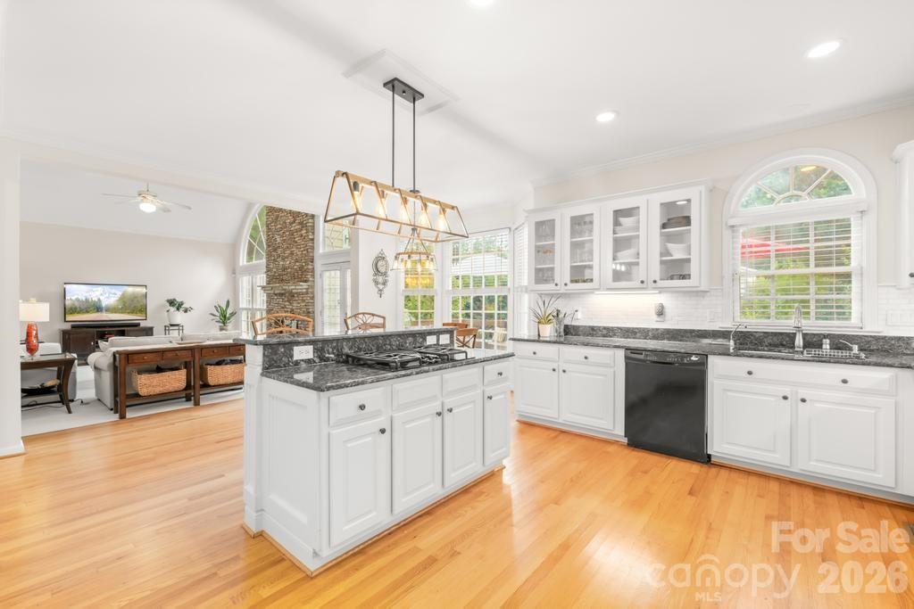 9514 Hayenridge Court — Huntersville