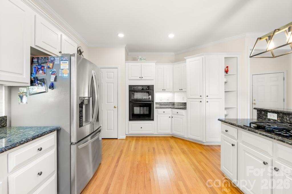 9514 Hayenridge Court — Huntersville
