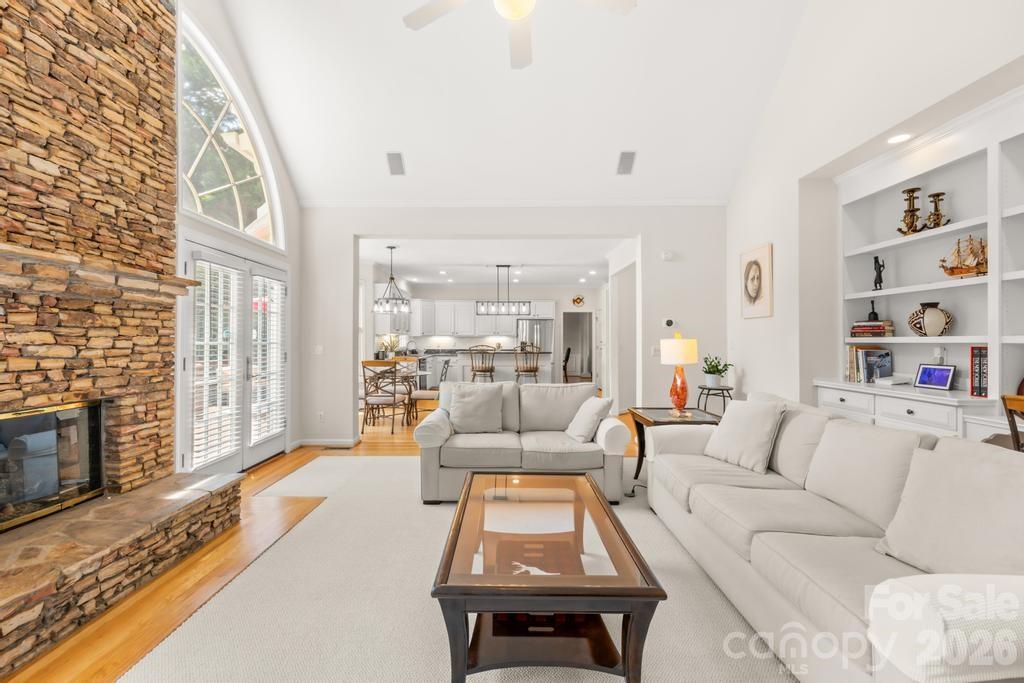 9514 Hayenridge Court — Huntersville