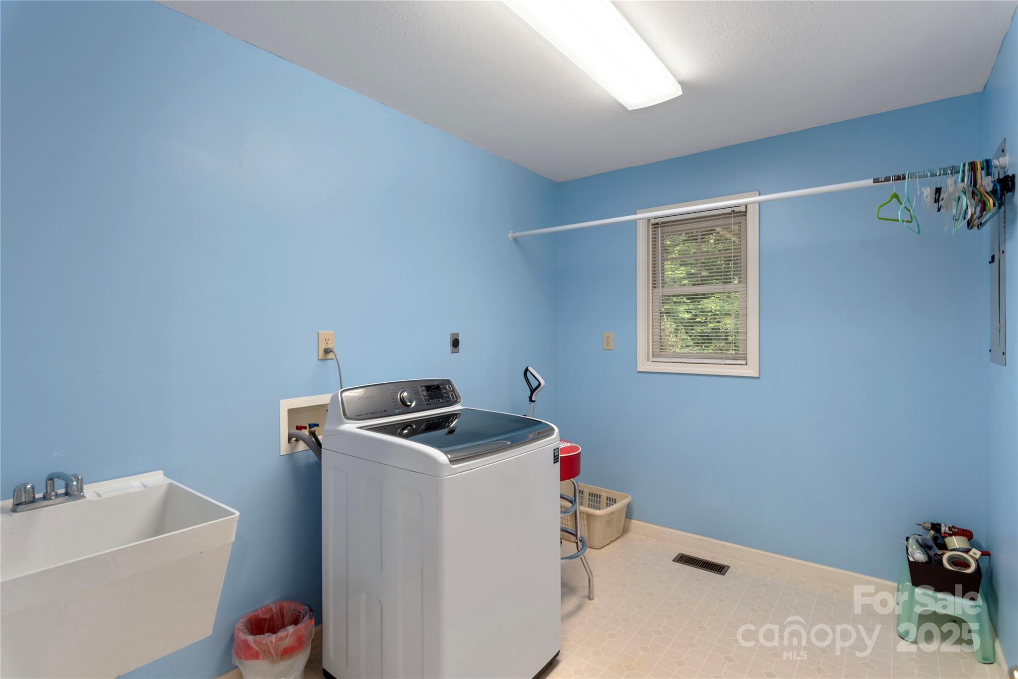 98 Choga Ridge — Whittier