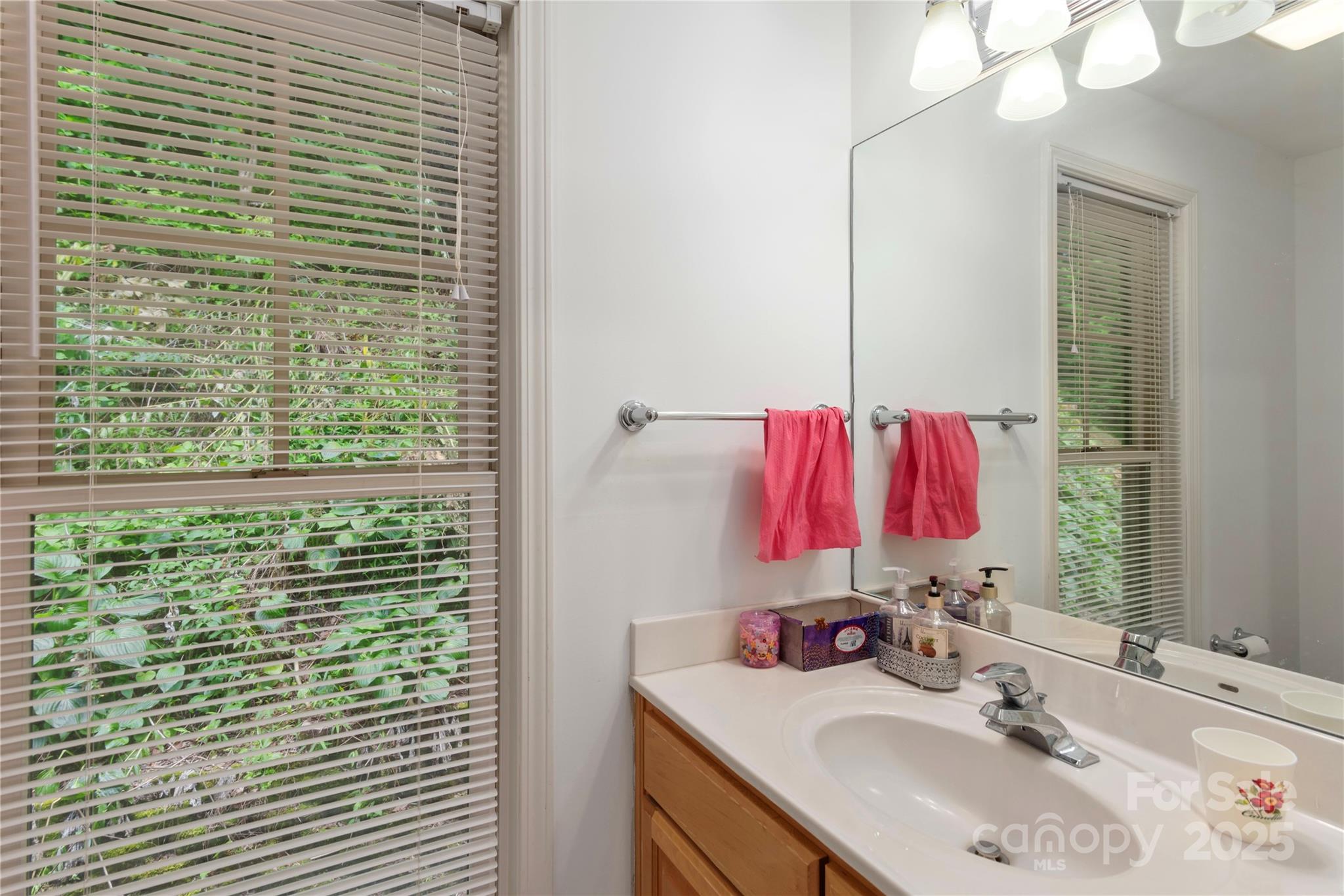 98 Choga Ridge — Whittier