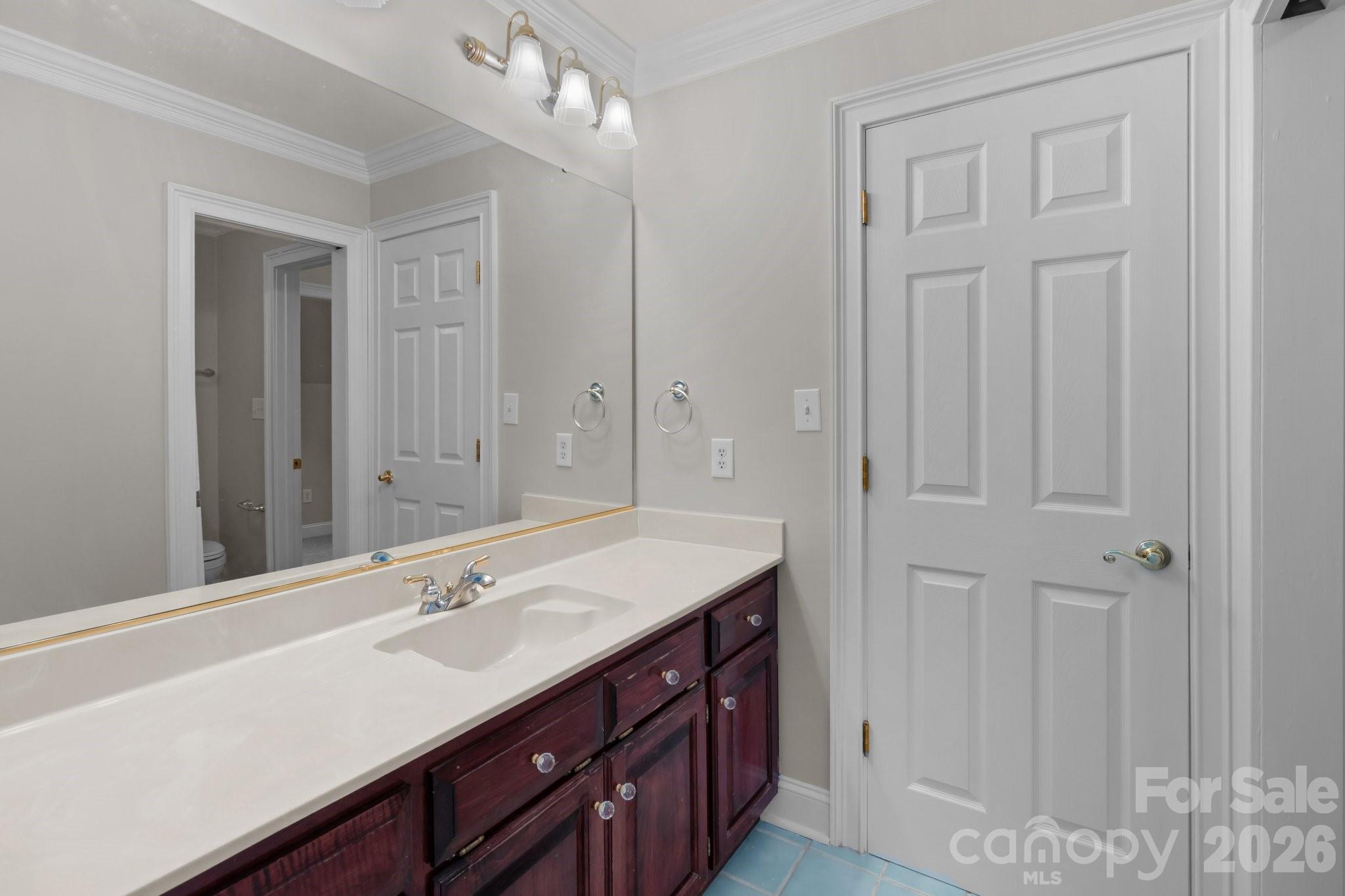 165 Futrell Landing — New London
