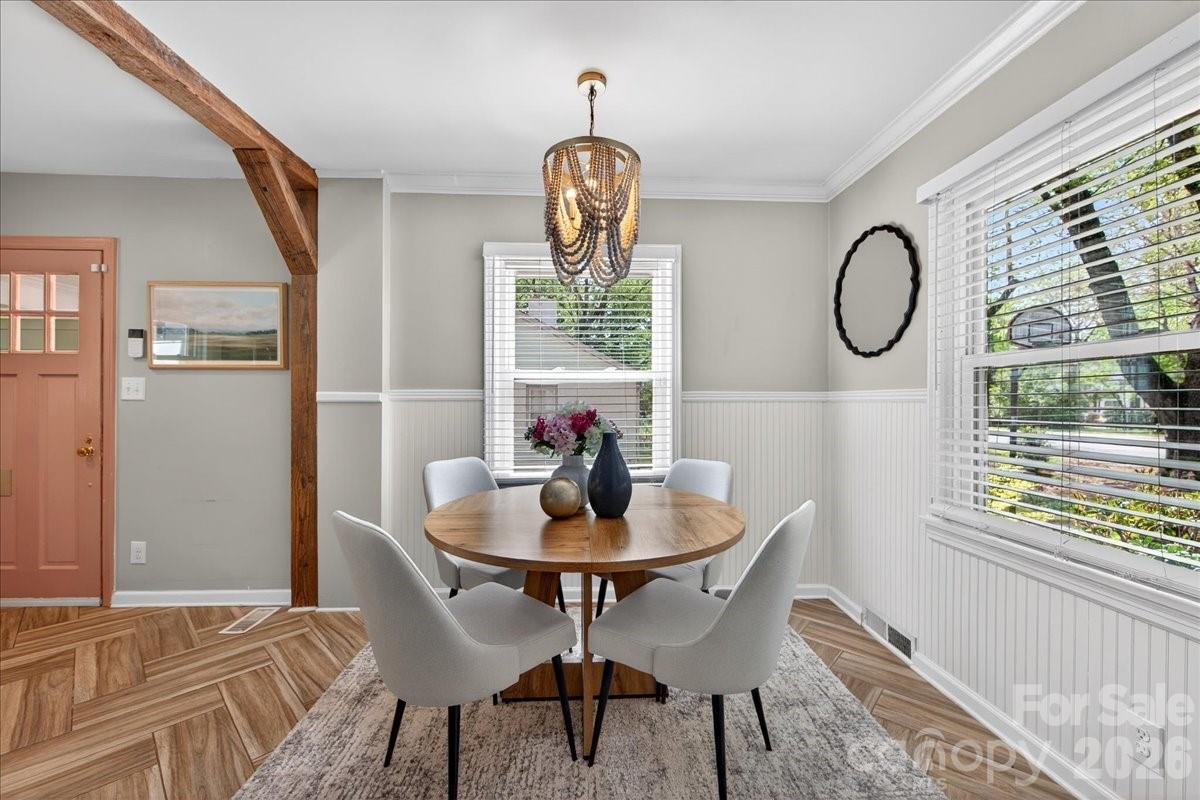 2034 Lanier Avenue — Charlotte