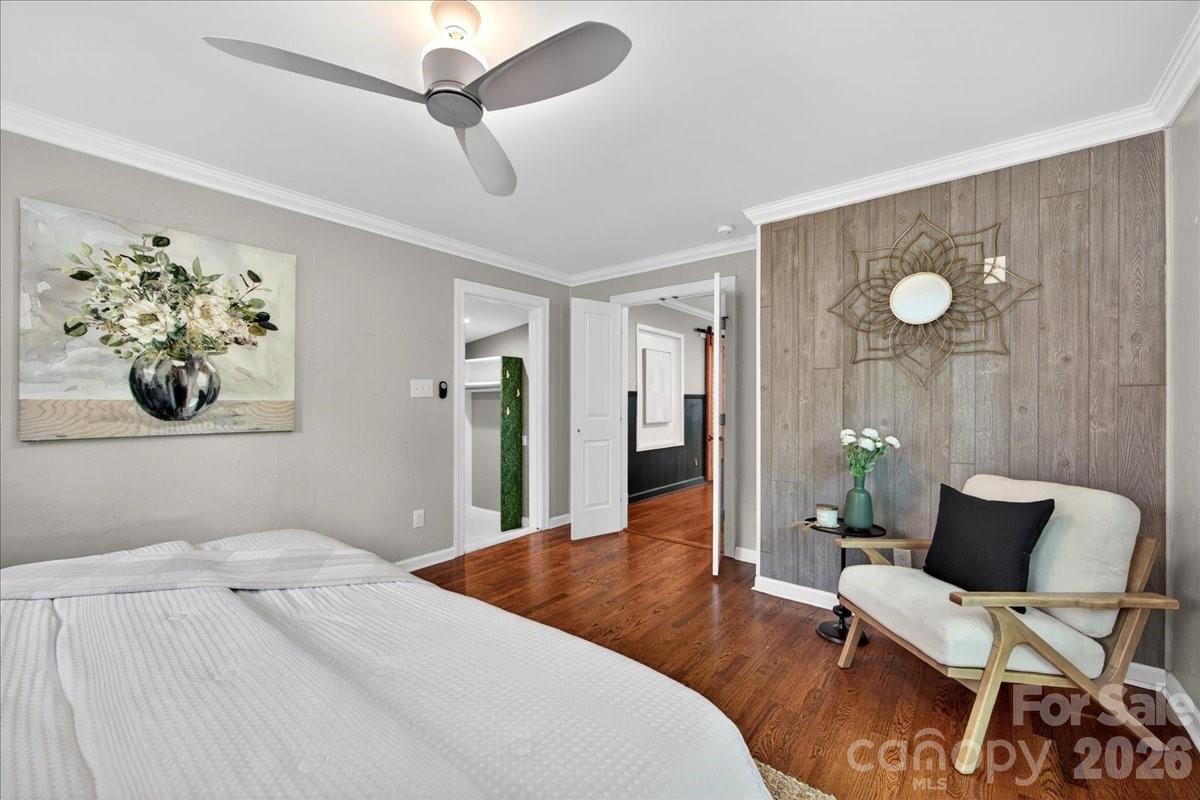 2034 Lanier Avenue — Charlotte