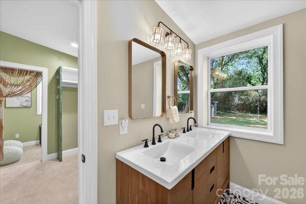 2034 Lanier Avenue — Charlotte