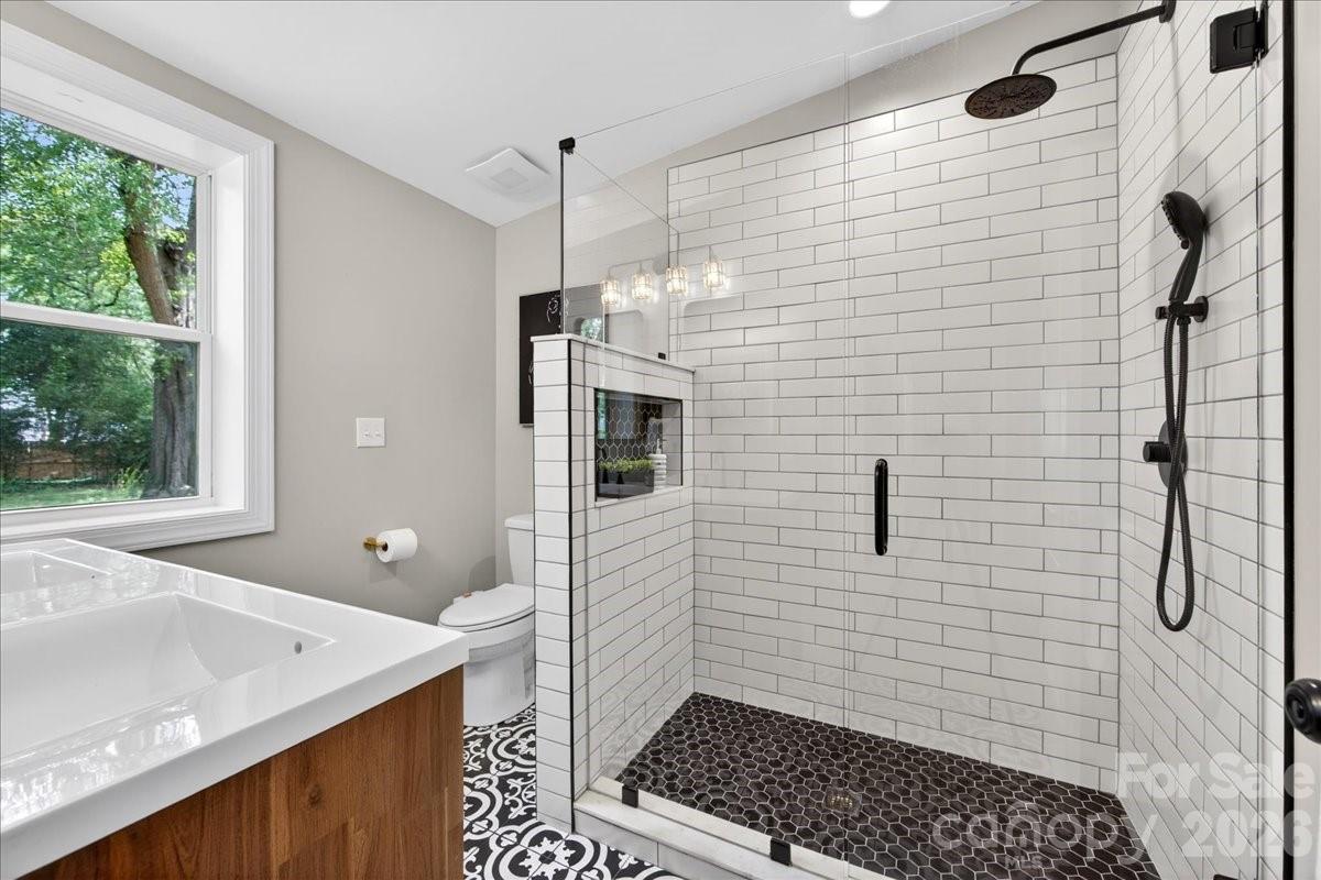 2034 Lanier Avenue — Charlotte