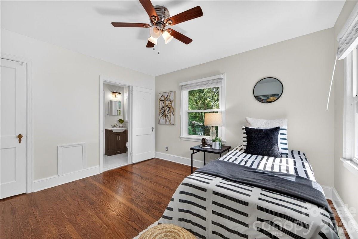 2034 Lanier Avenue — Charlotte