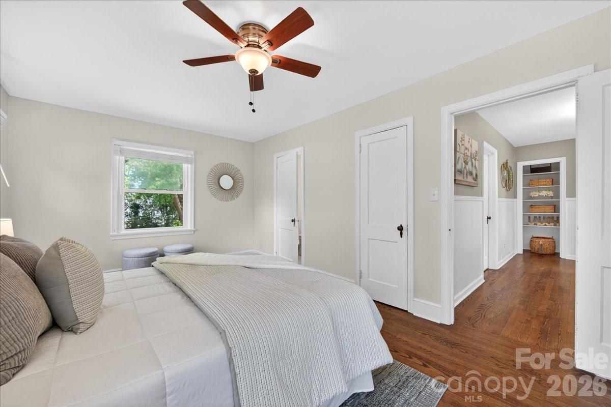 2034 Lanier Avenue — Charlotte