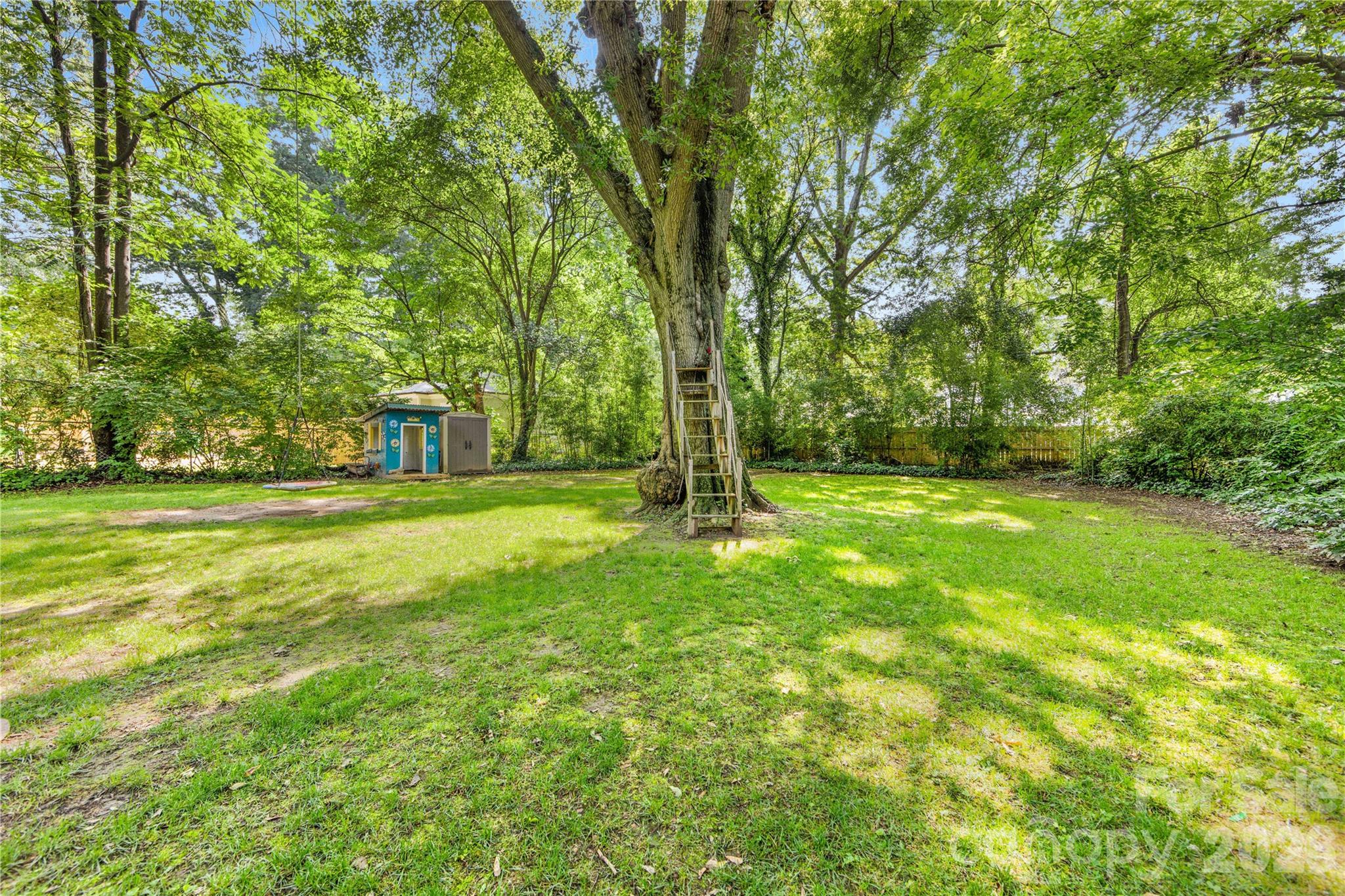 2034 Lanier Avenue — Charlotte