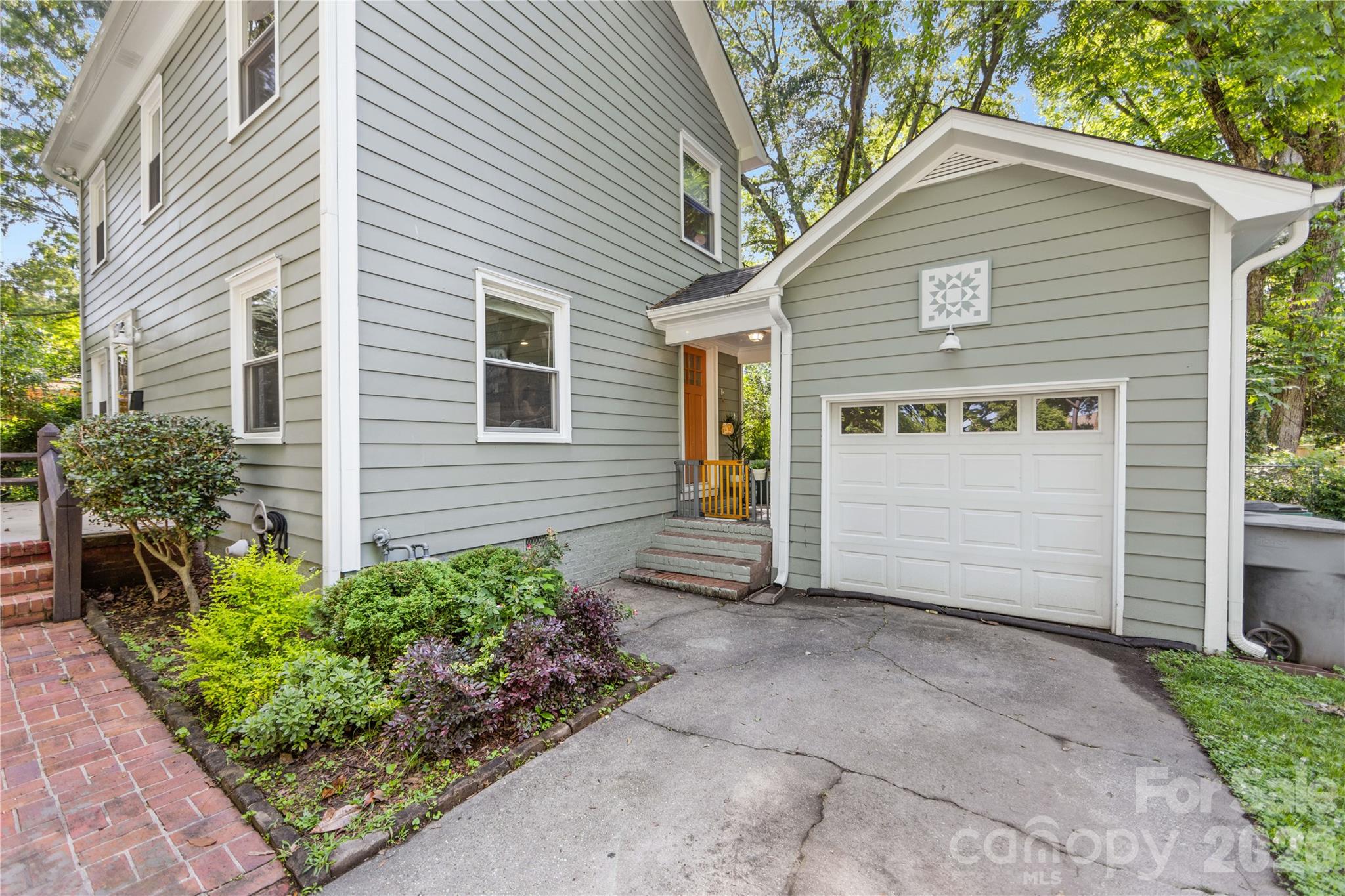 2034 Lanier Avenue — Charlotte