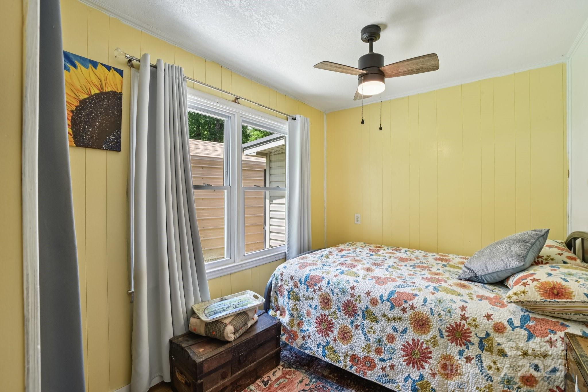 19 Lockman Road — Maggie Valley
