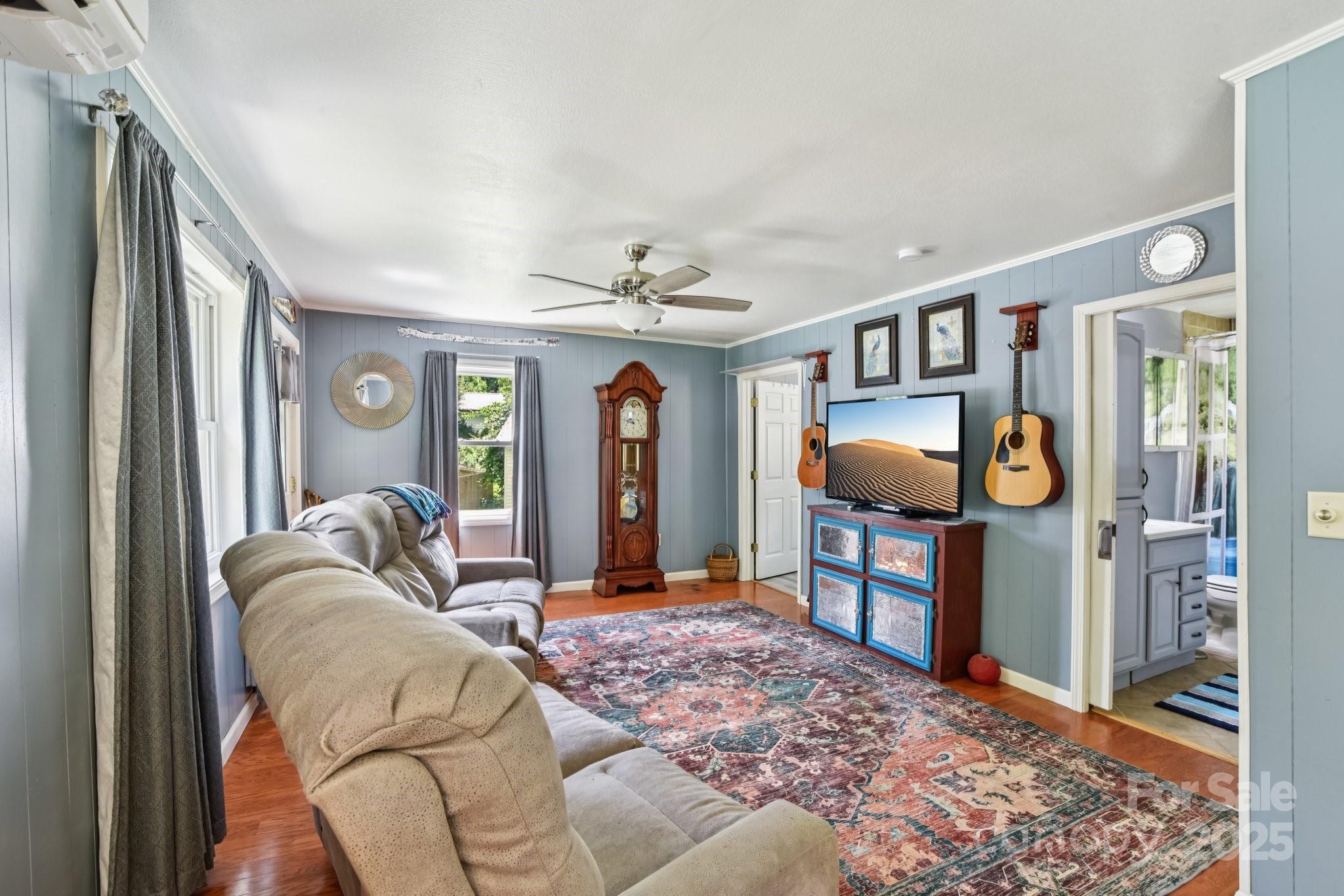 19 Lockman Road — Maggie Valley