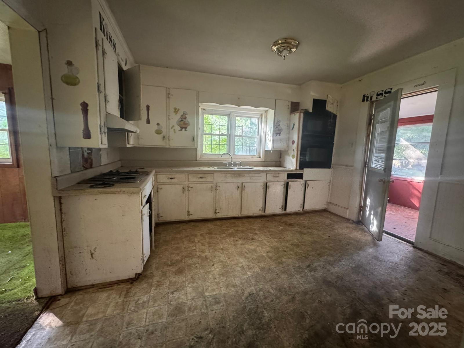65 Maynard Avenue — Ansonville