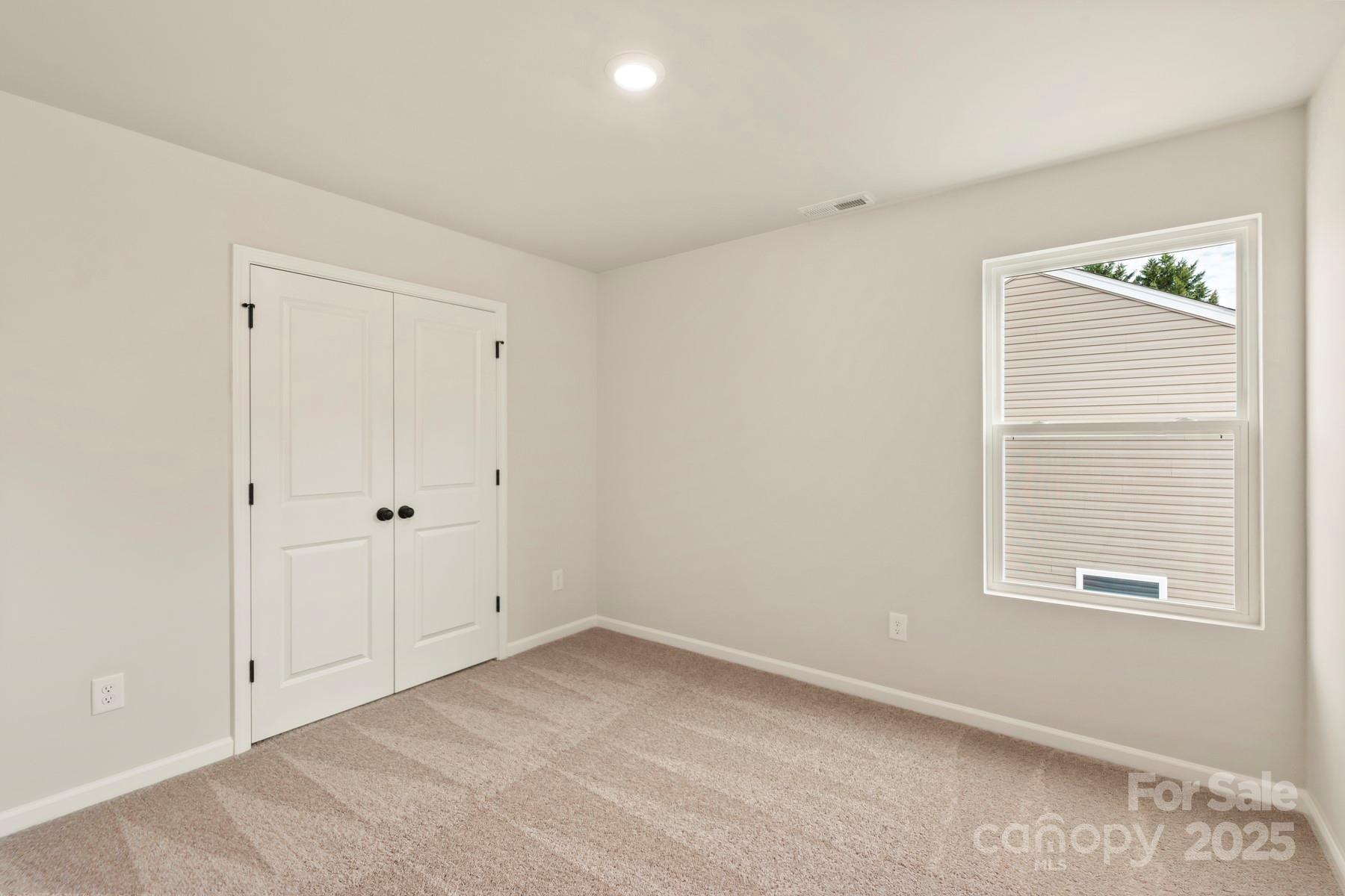 1059 Russell Drive — Winston Salem