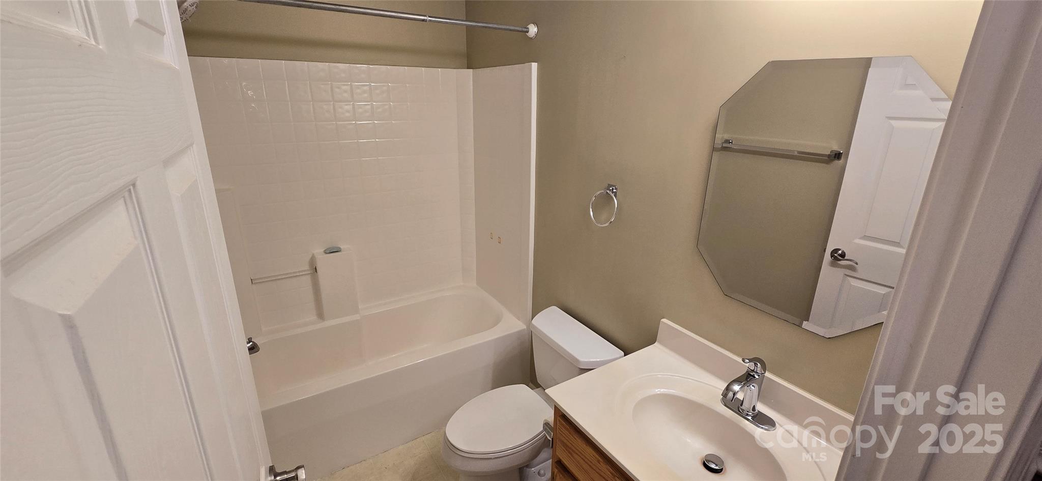 221 Flat Branch Trail — Mill Spring