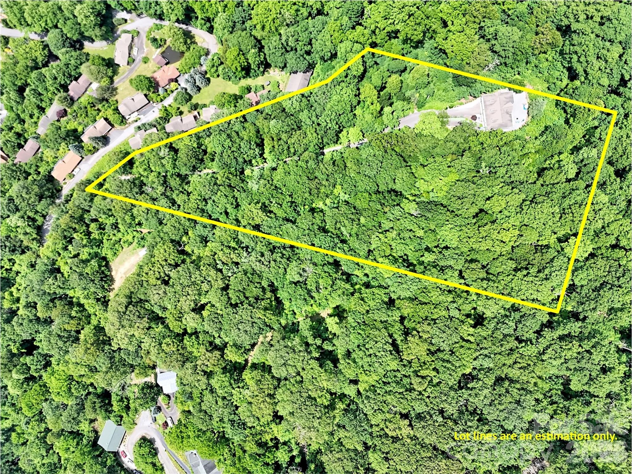28 Mountain Breeze Drive — Maggie Valley