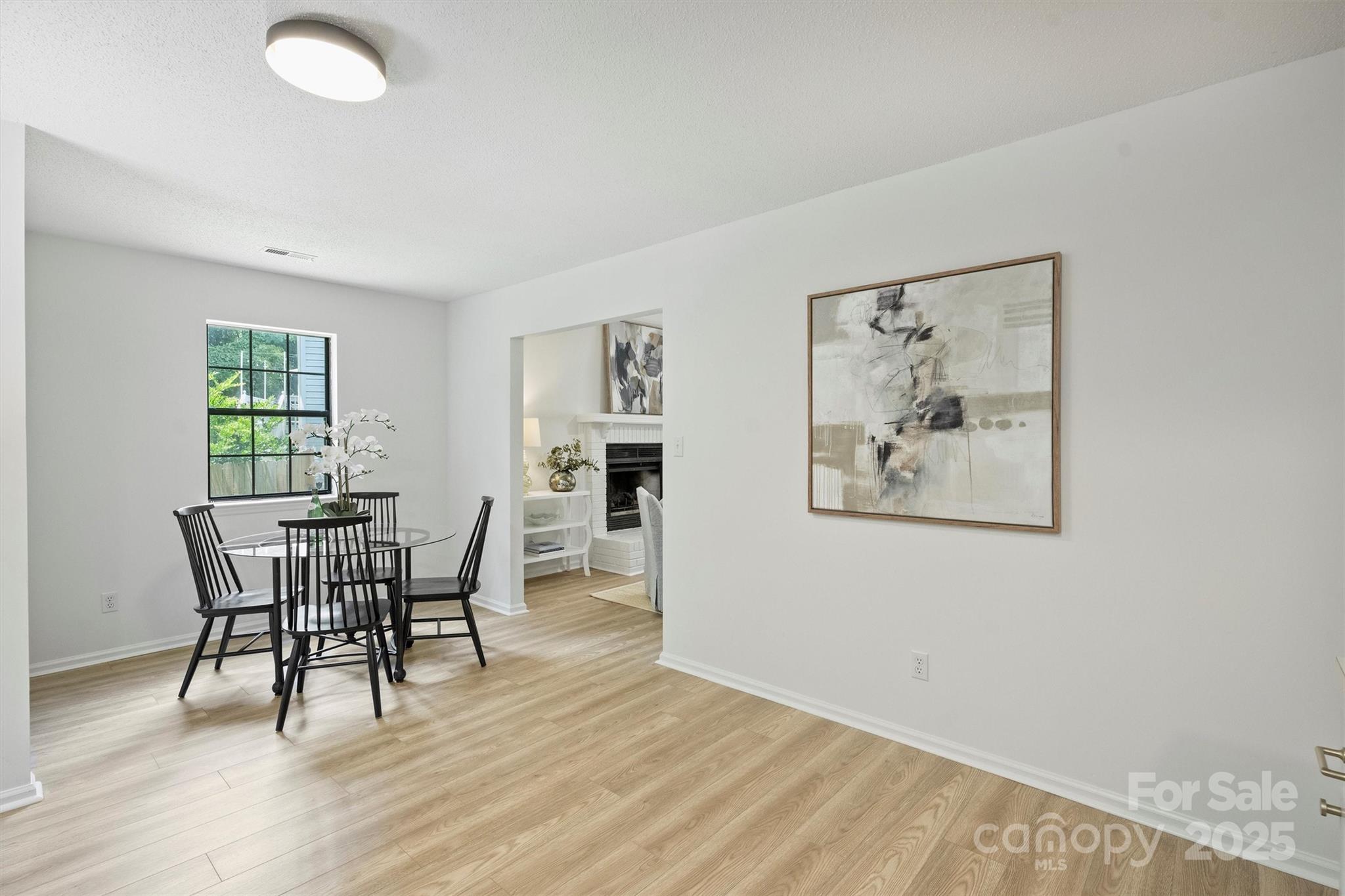 6115 Coltswood Court — Charlotte