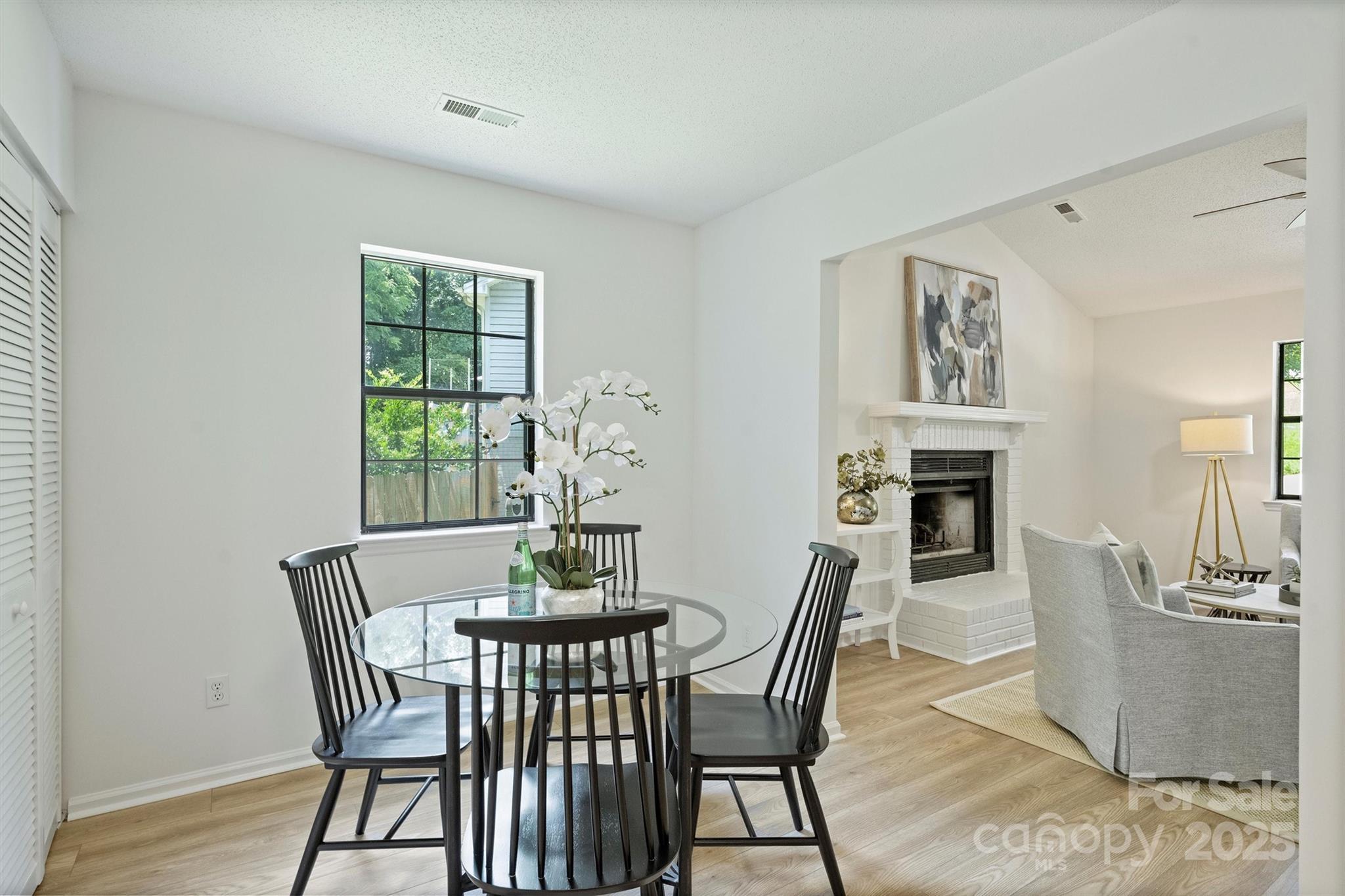 6115 Coltswood Court — Charlotte