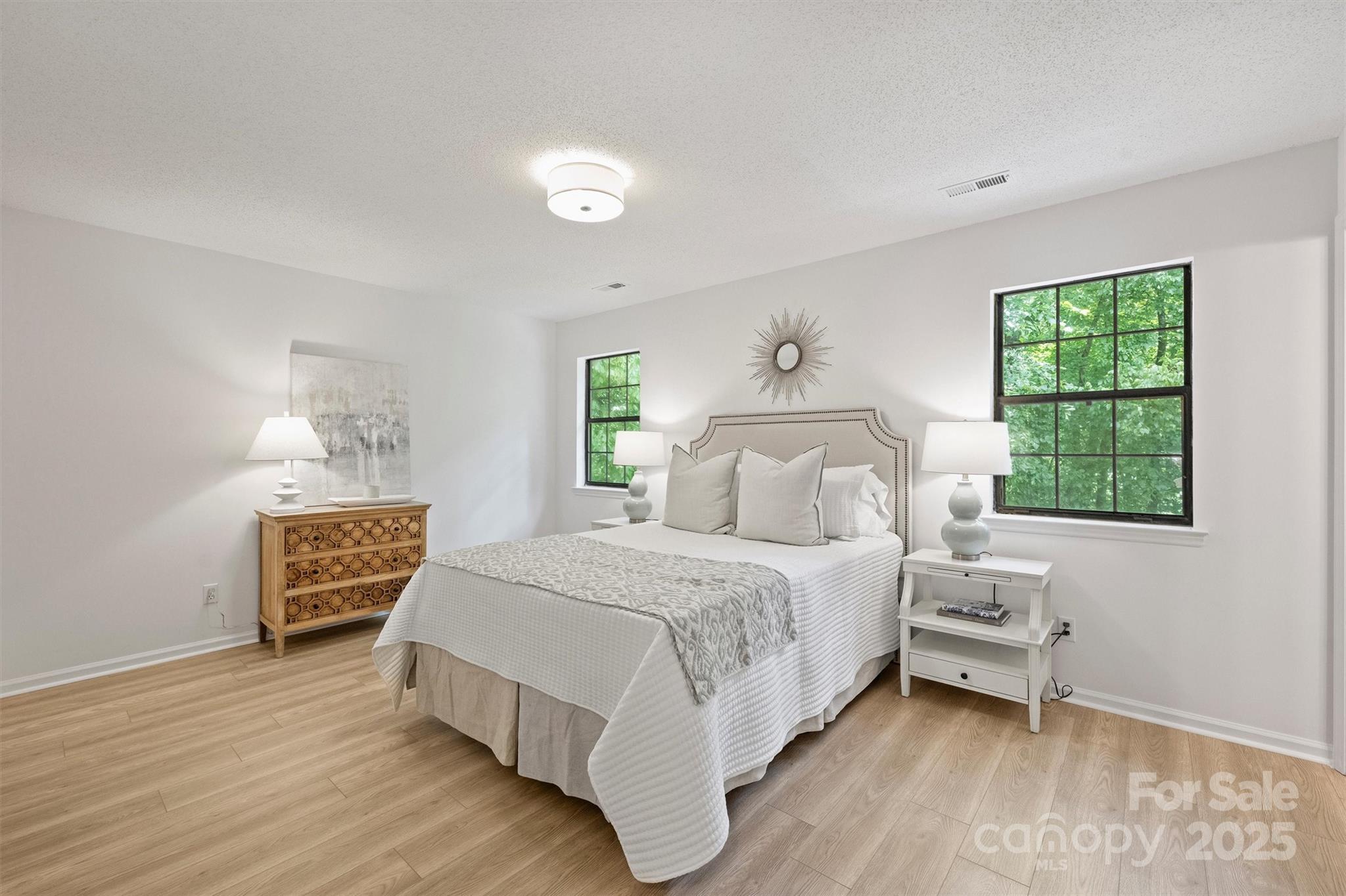 6115 Coltswood Court — Charlotte
