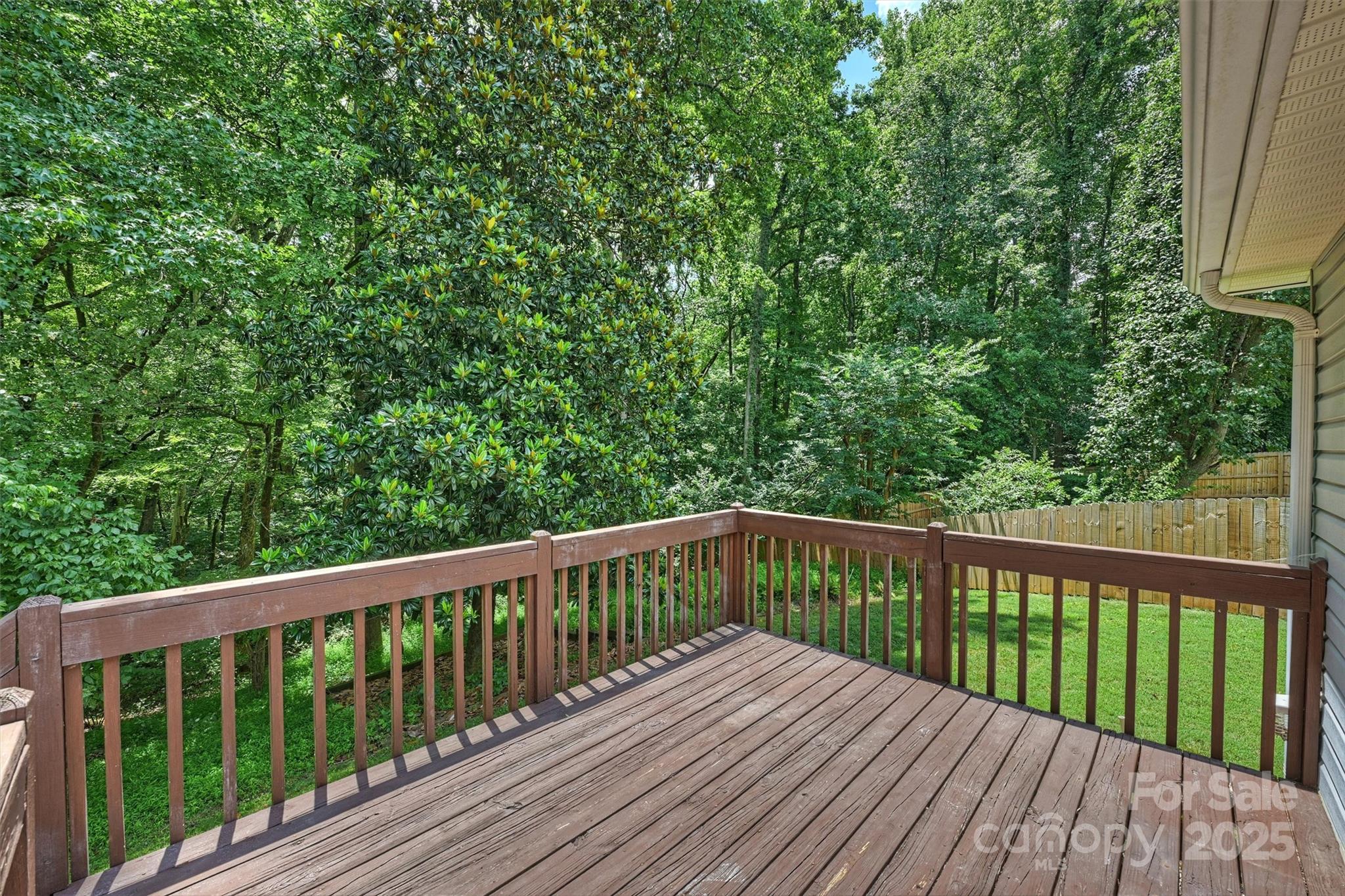 6115 Coltswood Court — Charlotte