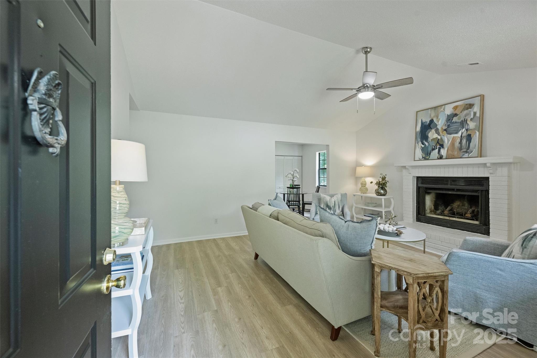 6115 Coltswood Court — Charlotte