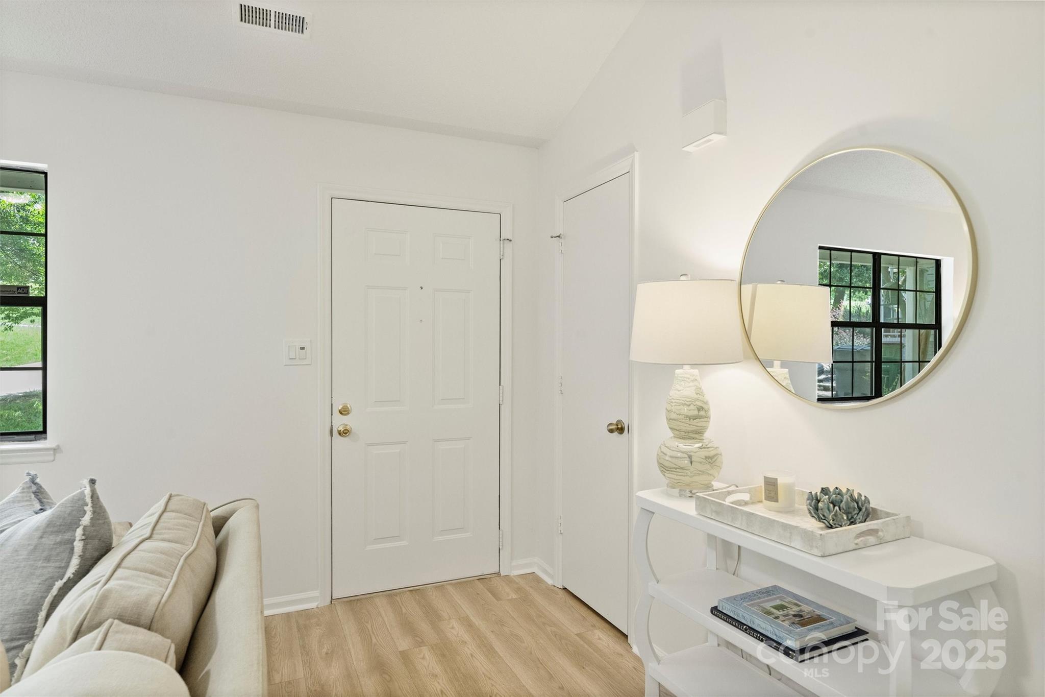 6115 Coltswood Court — Charlotte