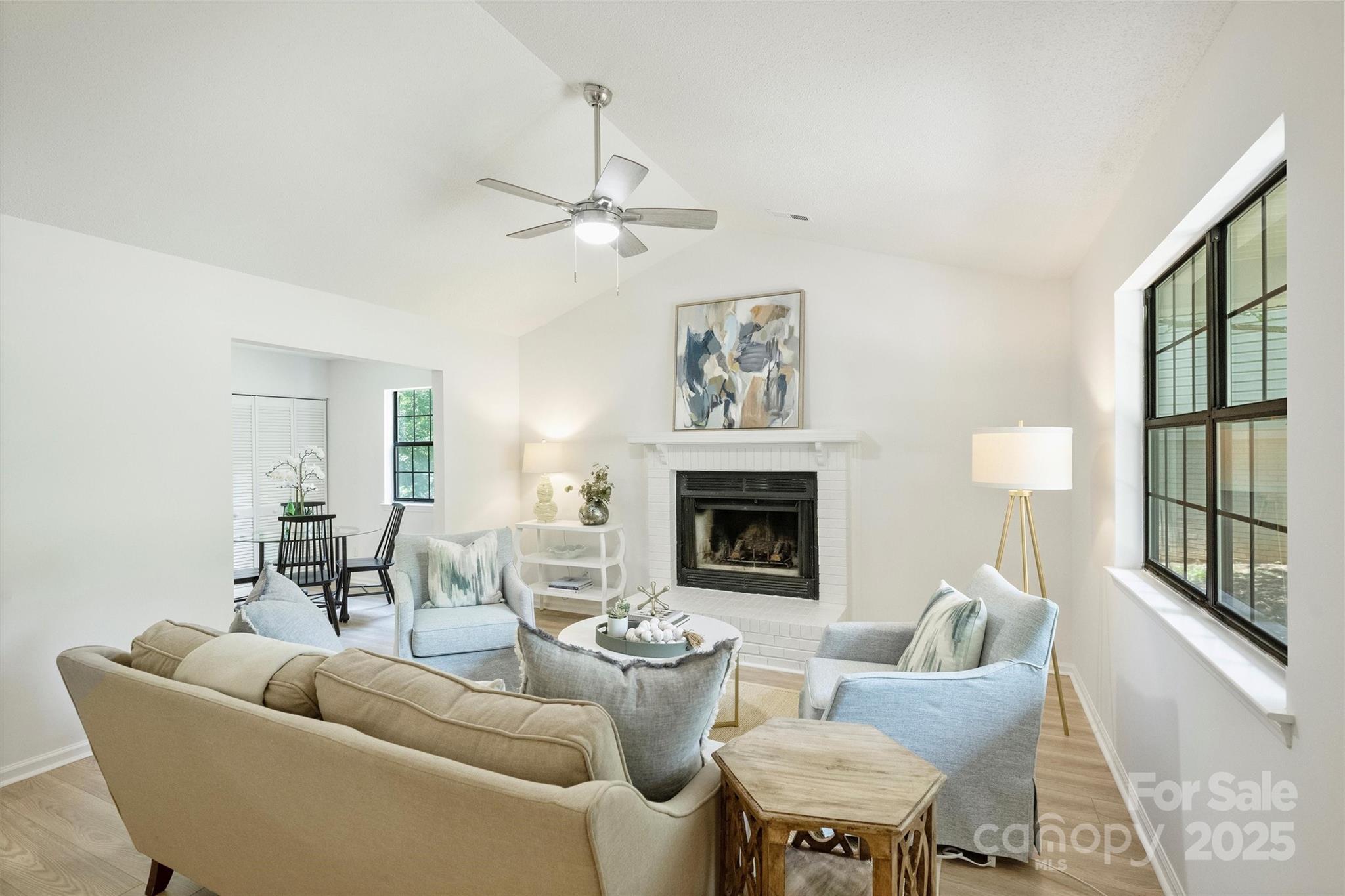 6115 Coltswood Court — Charlotte
